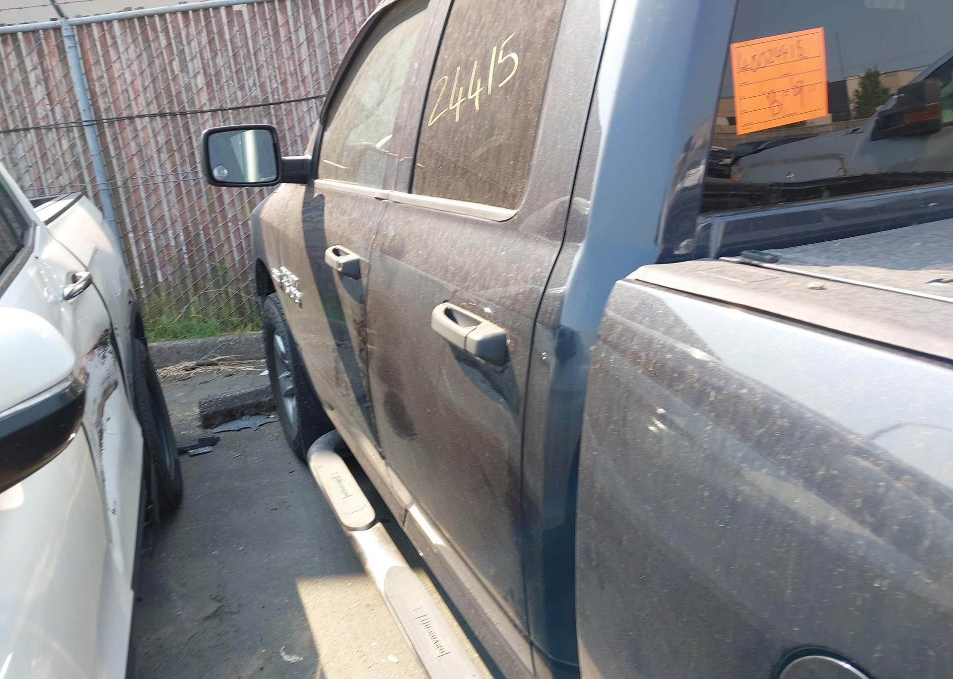 2015 RAM 1500 ST