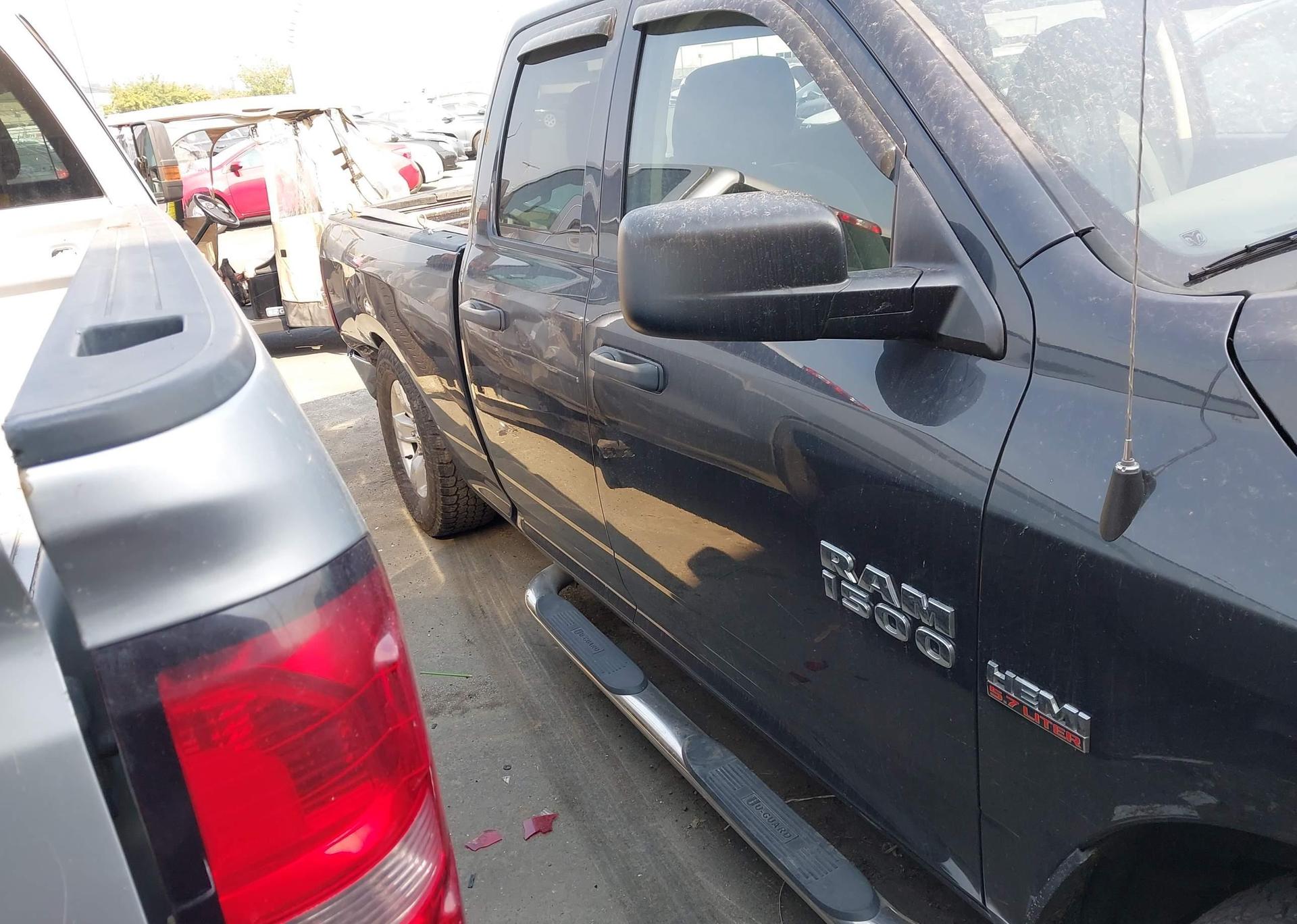 2015 RAM 1500 ST
