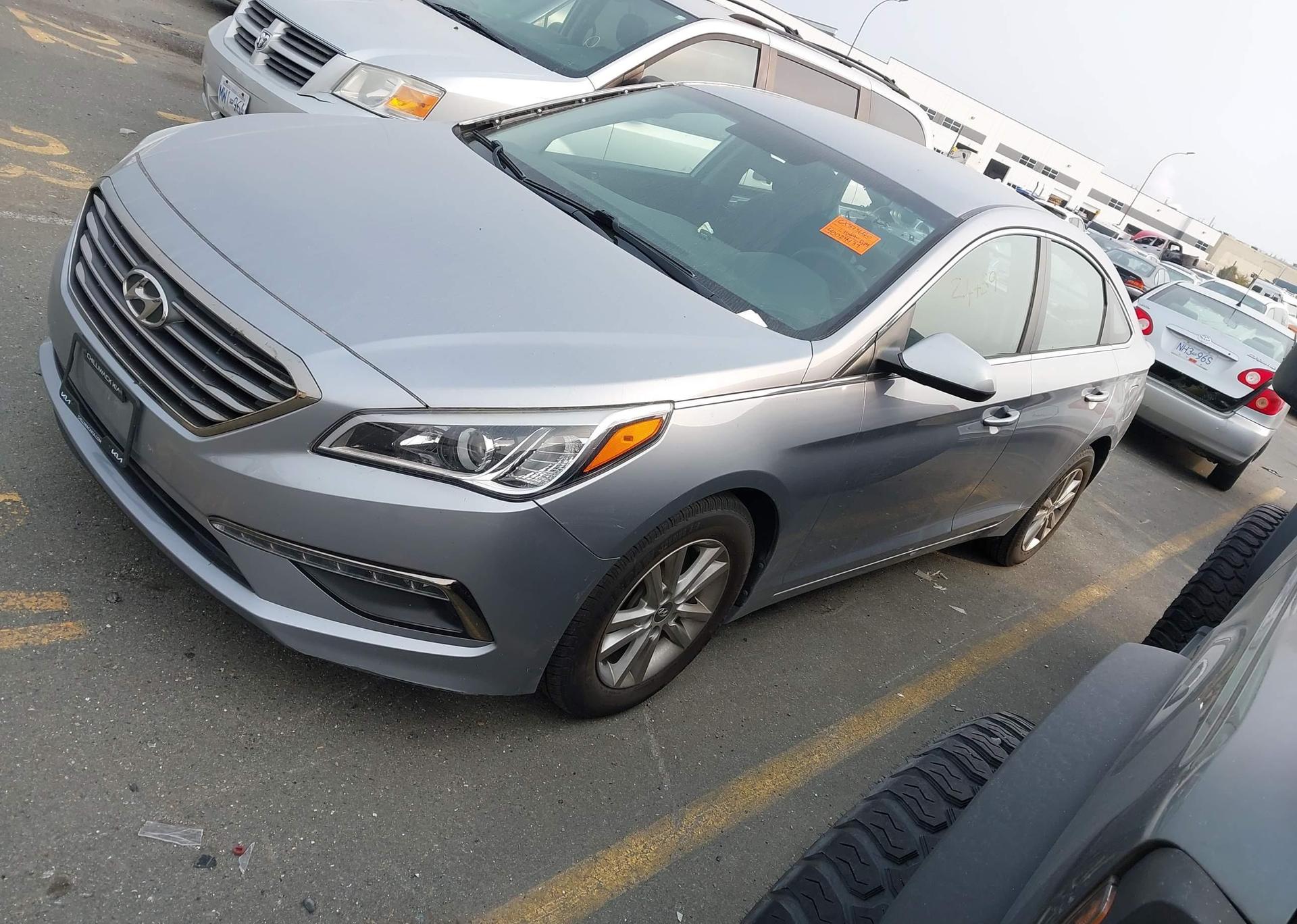 2016 HYUNDAI SONATA SE