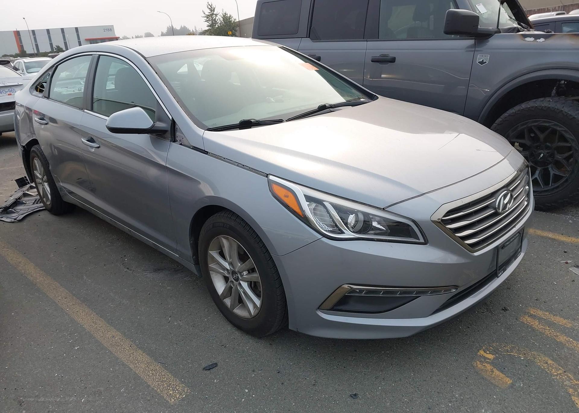 2016 HYUNDAI SONATA SE