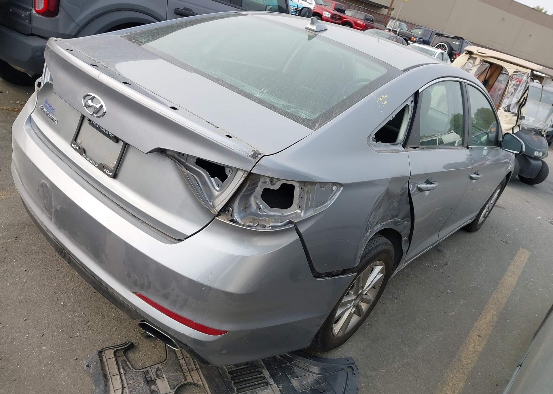 2016 HYUNDAI SONATA SE