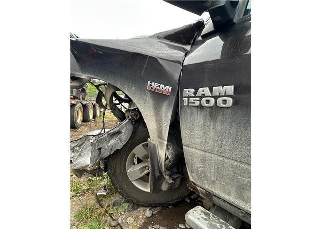2017 RAM 1500 SLT