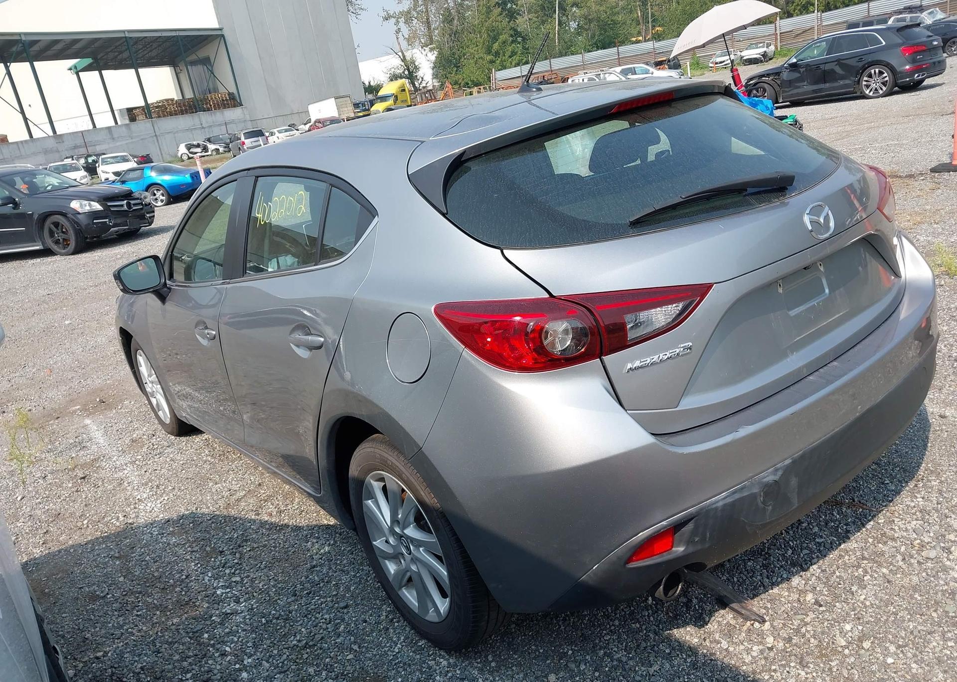 2015 MAZDA MAZDA3 GS