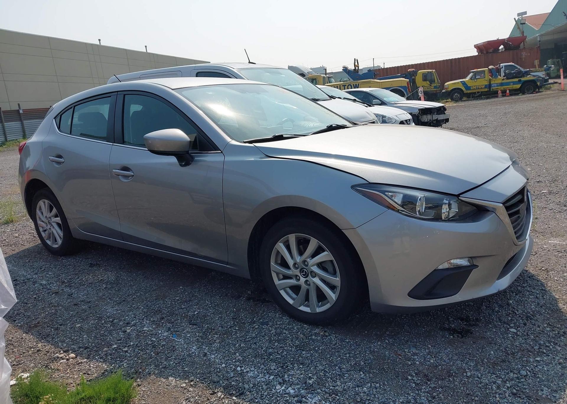 2015 MAZDA MAZDA3 GS