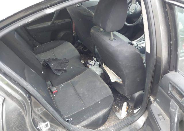 2010 MAZDA 3 I
