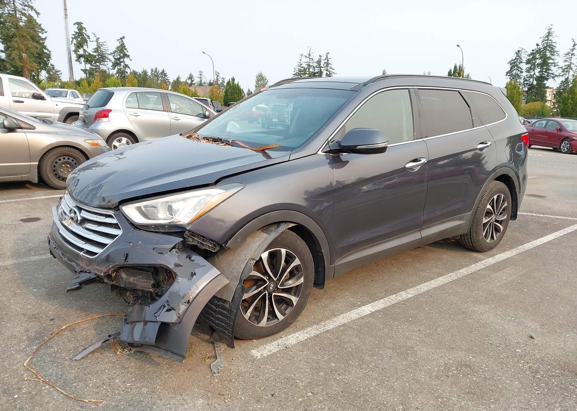 2016 HYUNDAI SANTA FE SE