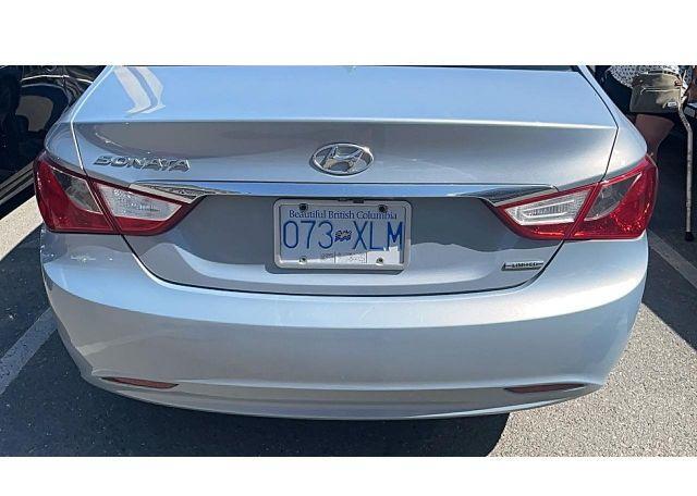 2011 HYUNDAI SONATA SE