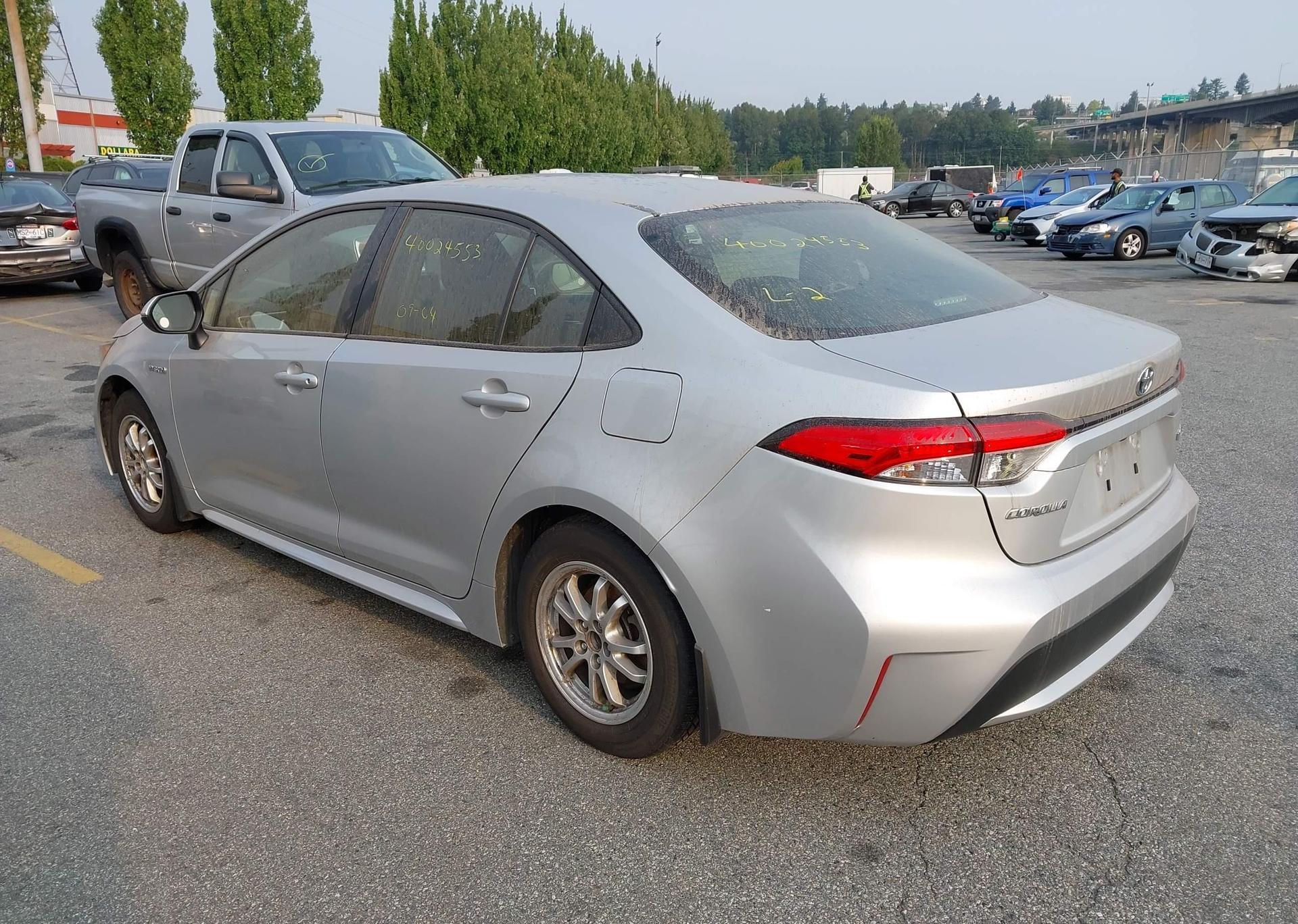 2021 TOYOTA COROLLA