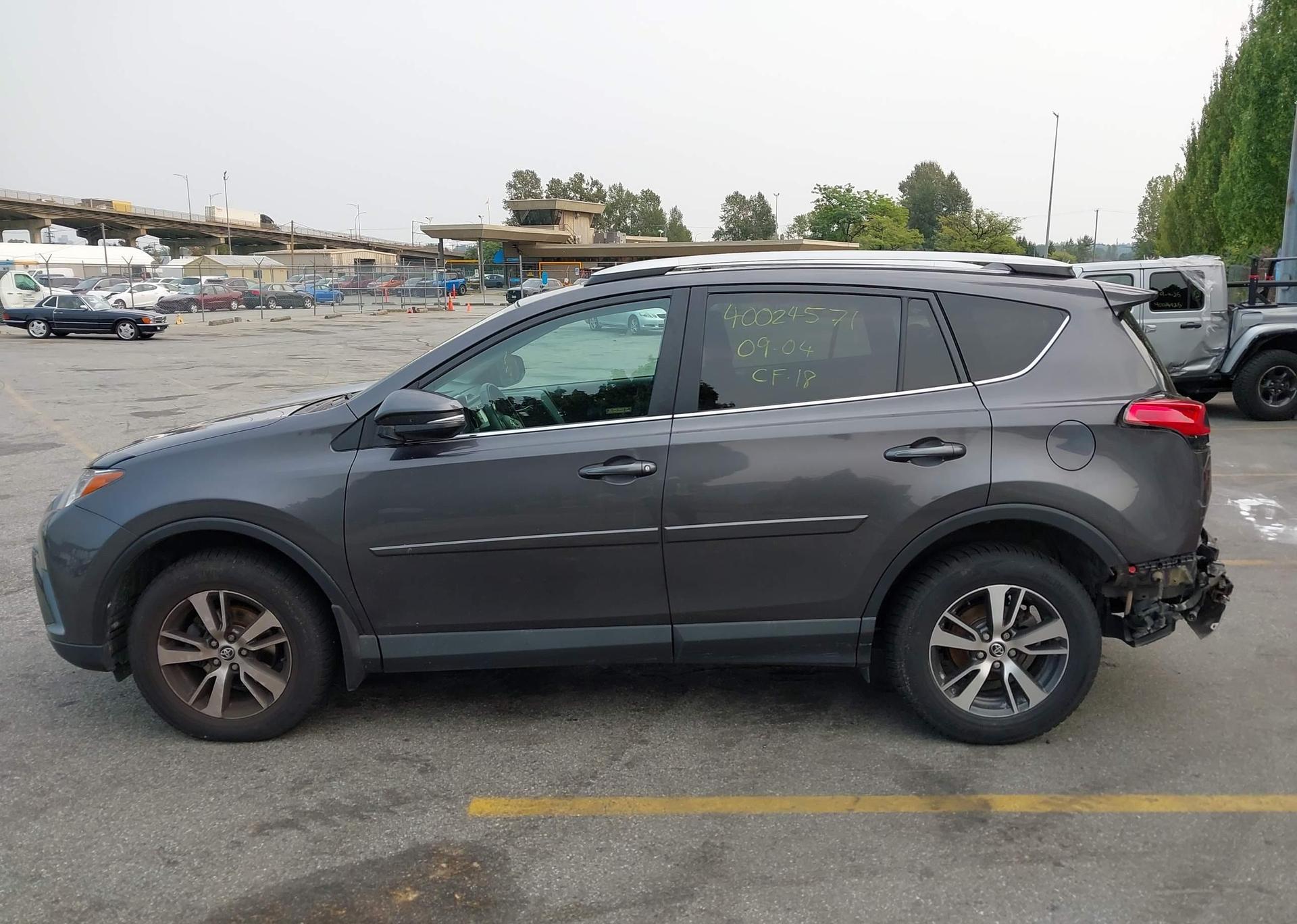 2016 TOYOTA RAV4