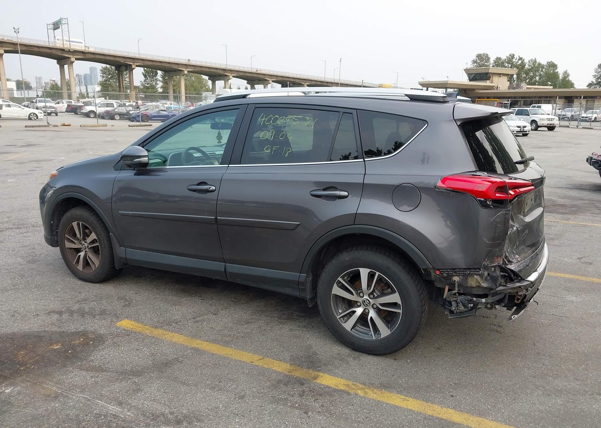 2016 TOYOTA RAV4