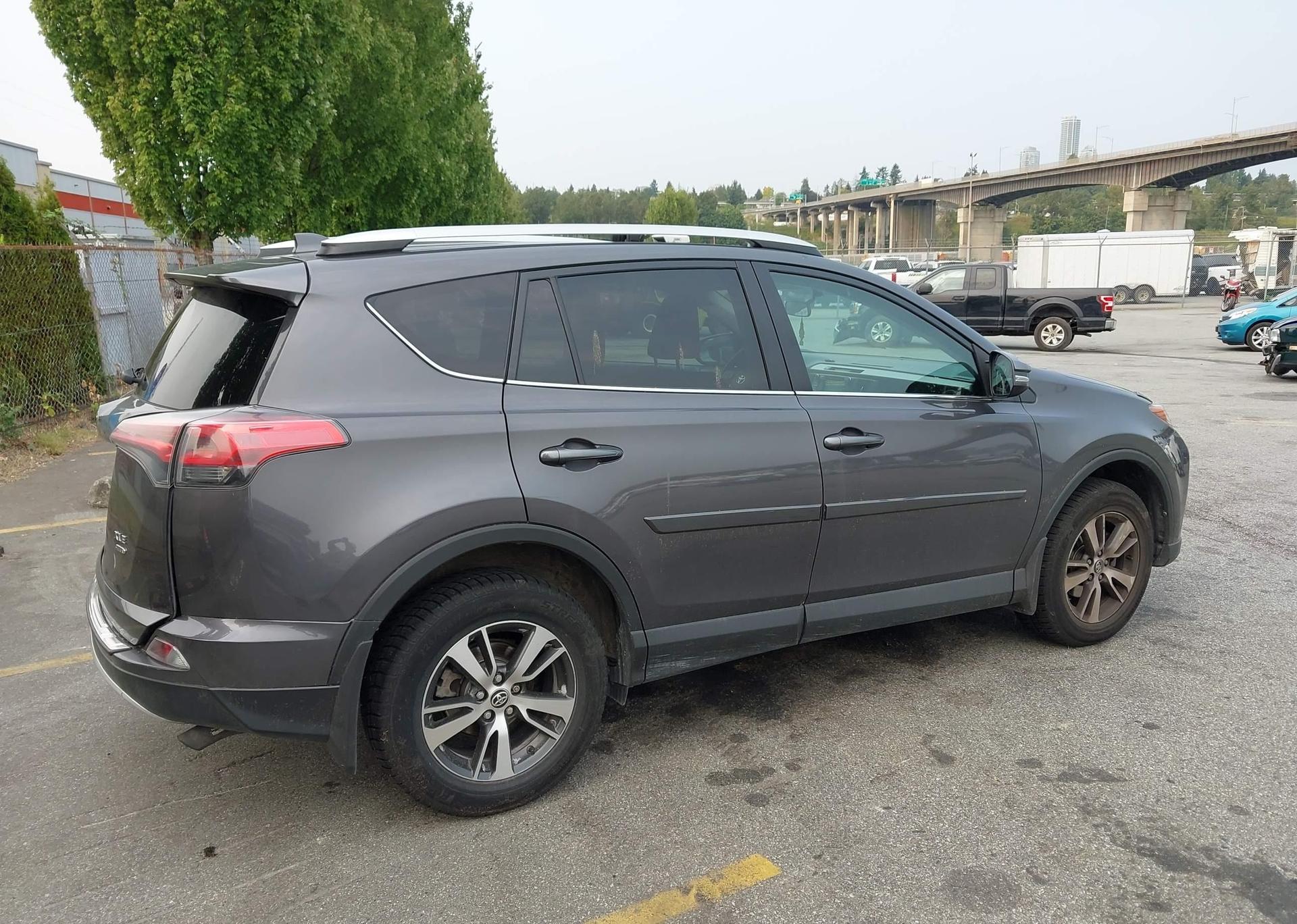 2016 TOYOTA RAV4