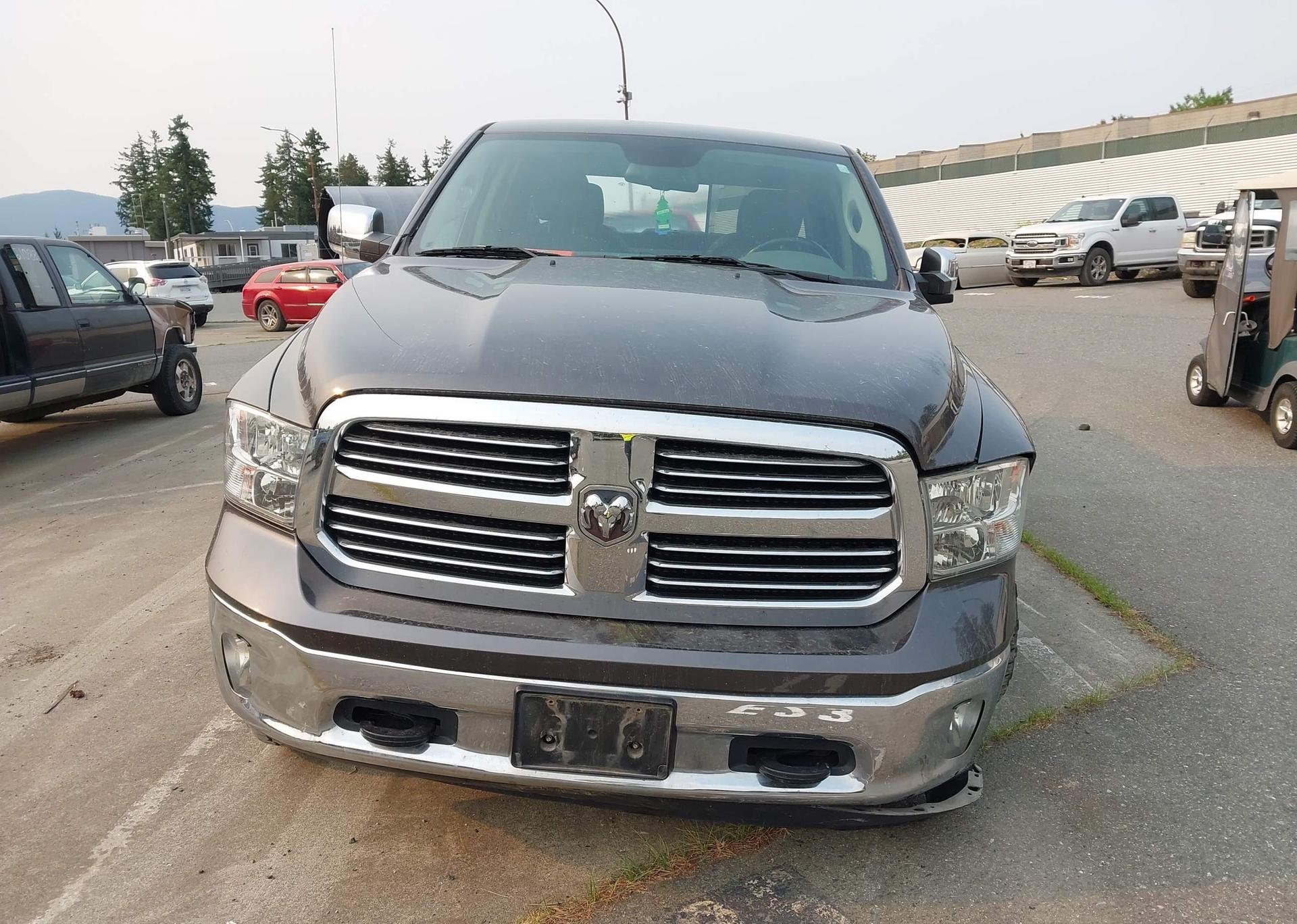 2017 RAM 1500 SLT