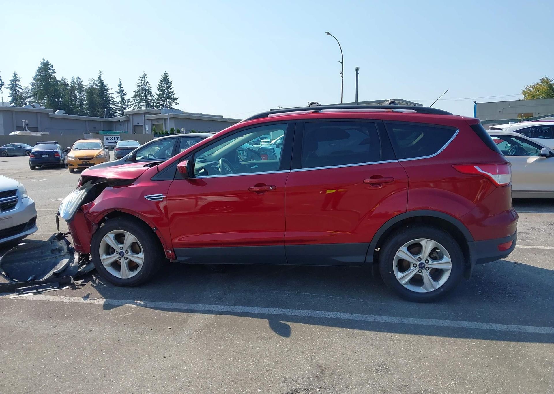 2015 FORD ESCAPE SE