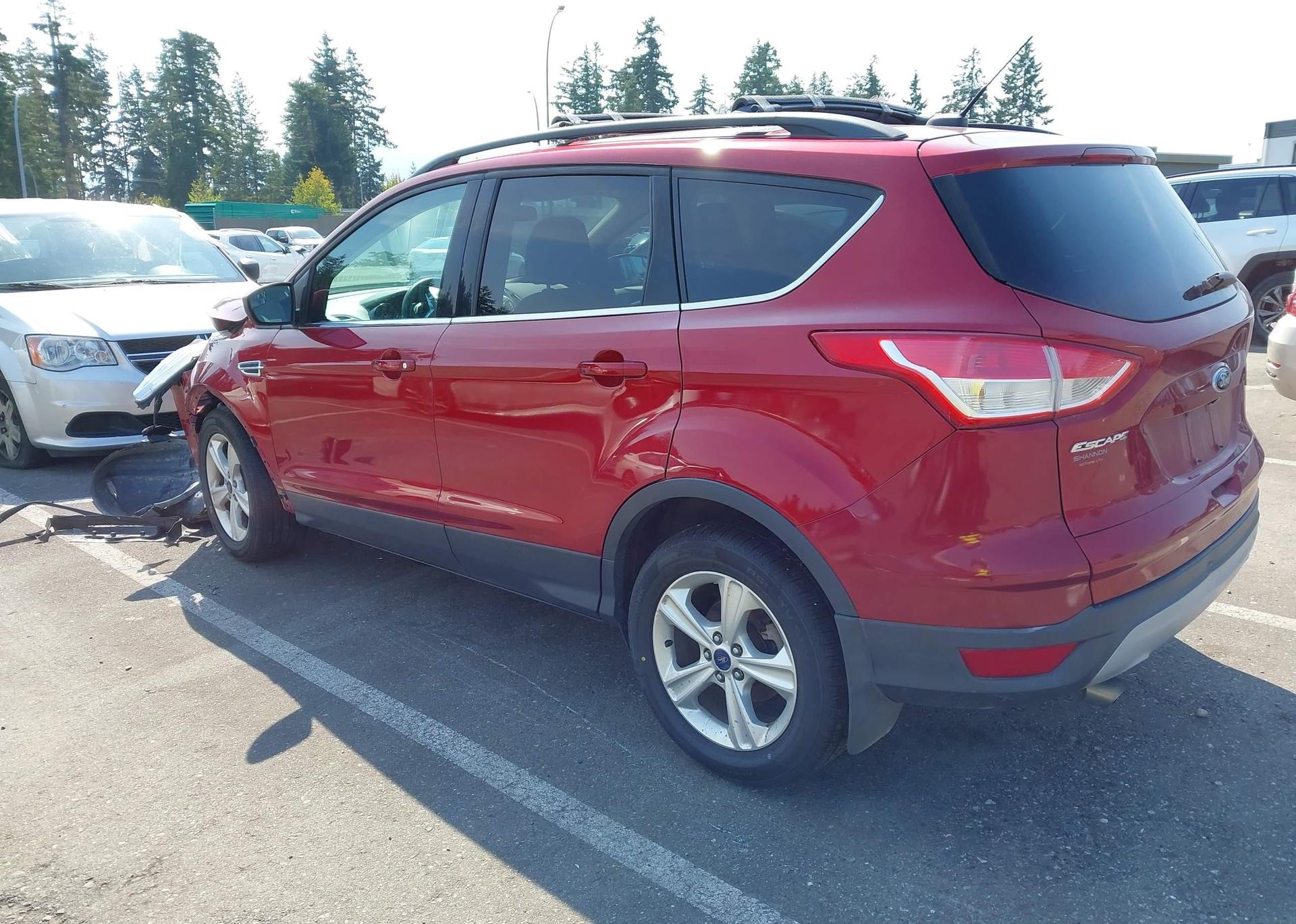 2015 FORD ESCAPE SE
