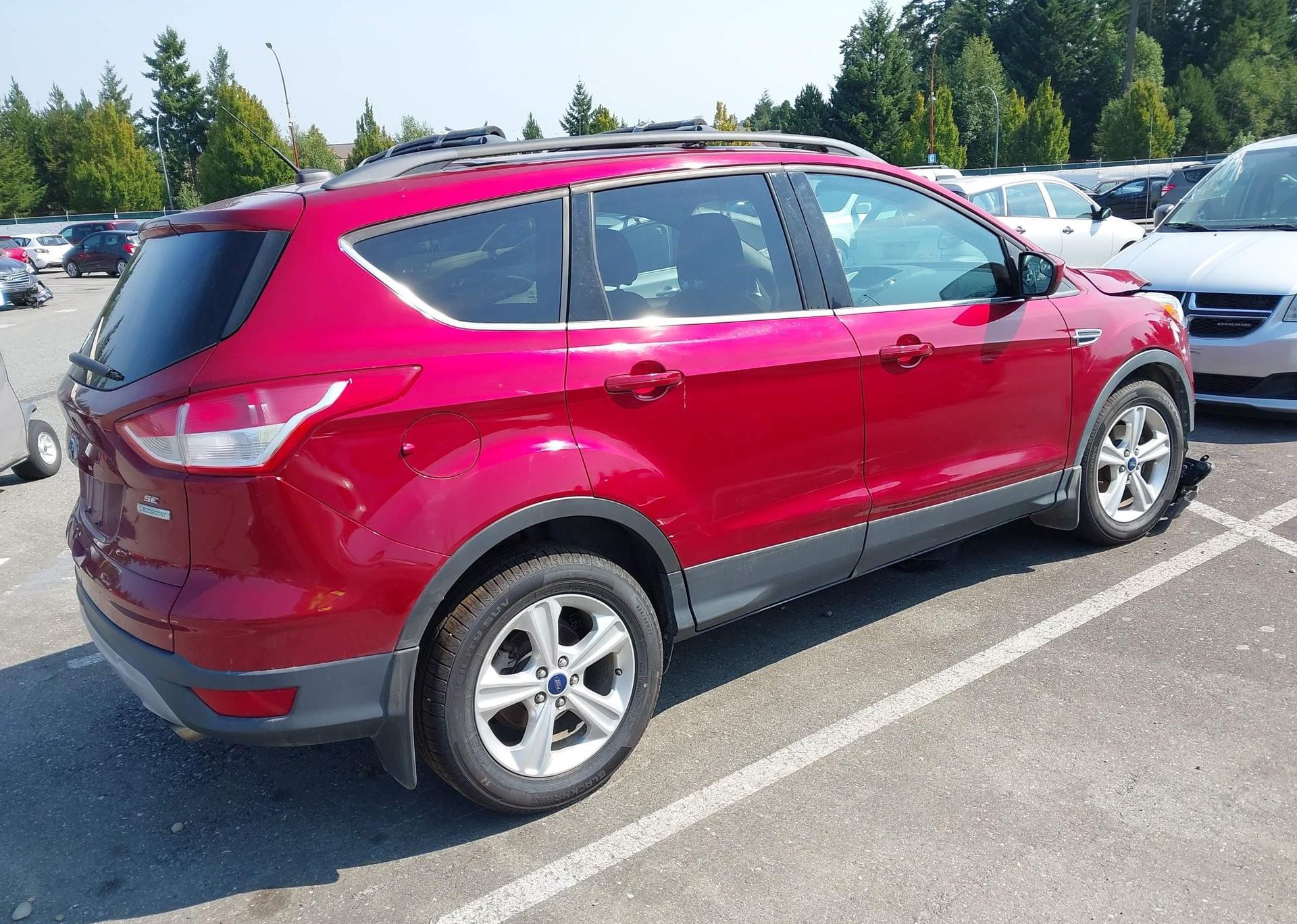 2015 FORD ESCAPE SE