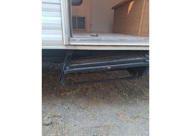 2002 KOMFORT TRAILBLAZER