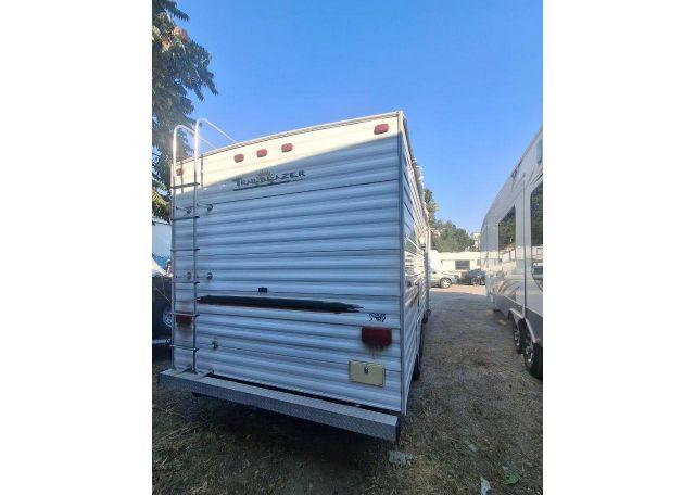 2002 KOMFORT TRAILBLAZER