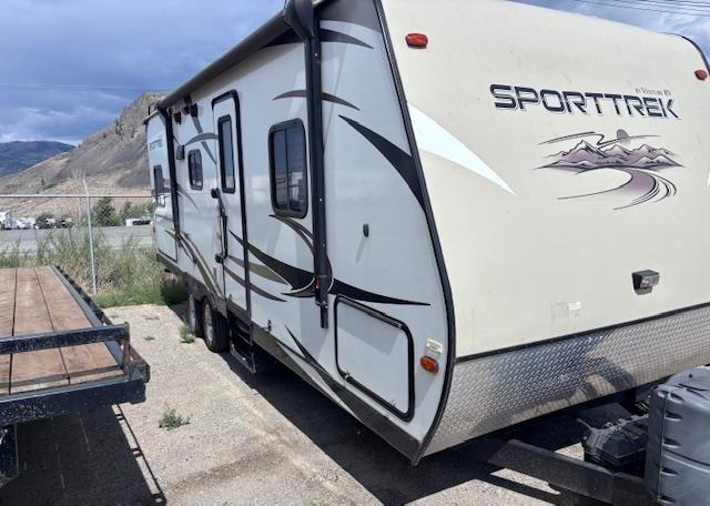 2015 VENTURE SPORTTREK