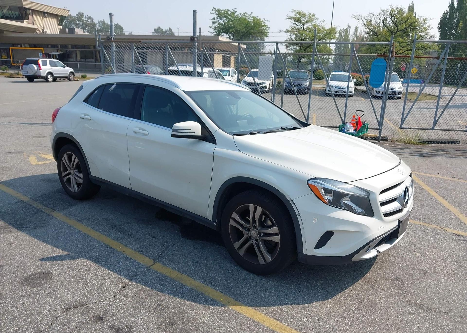2015 MERCEDES-BENZ GLA 250 4MATIC
