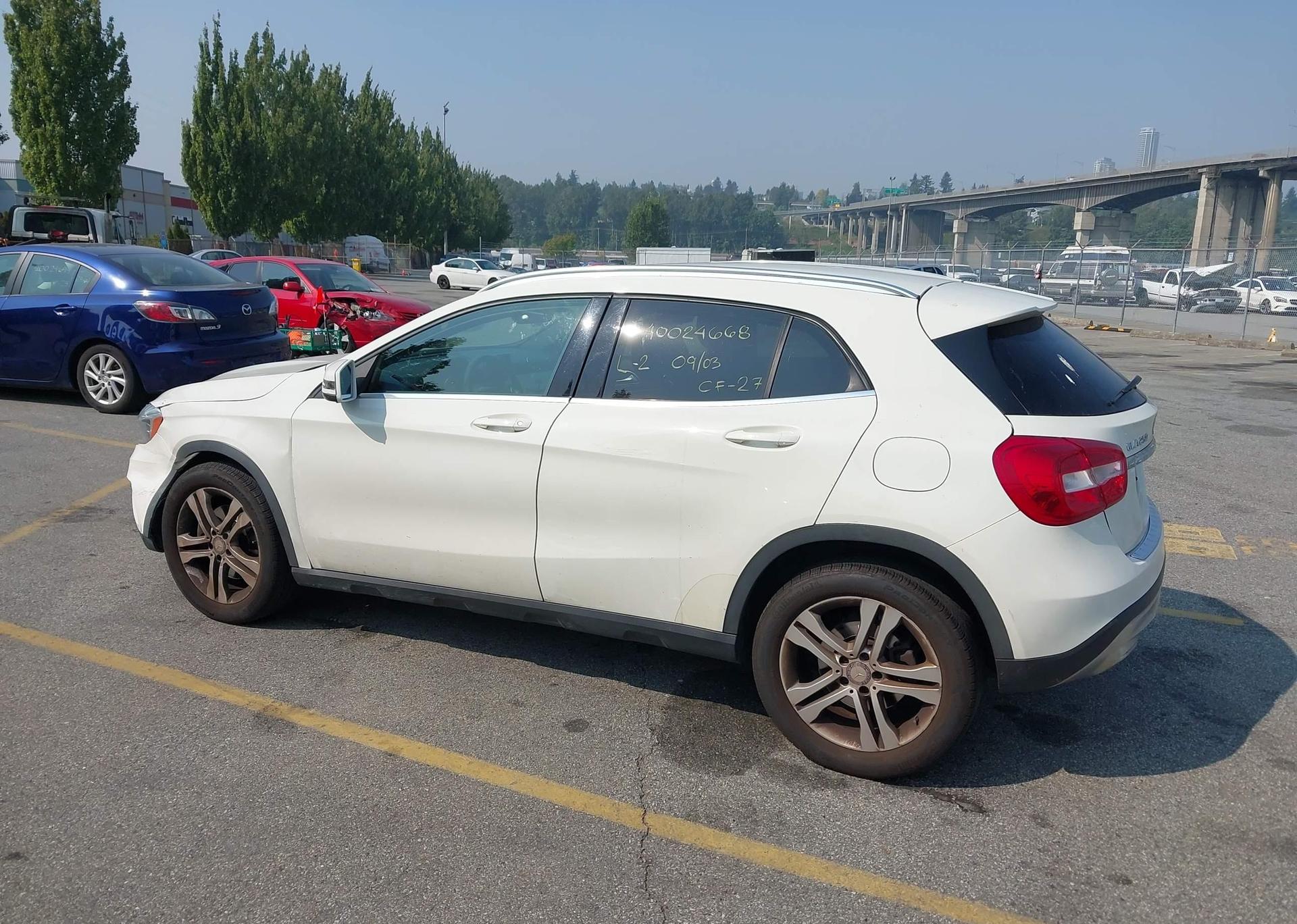 2015 MERCEDES-BENZ GLA 250 4MATIC