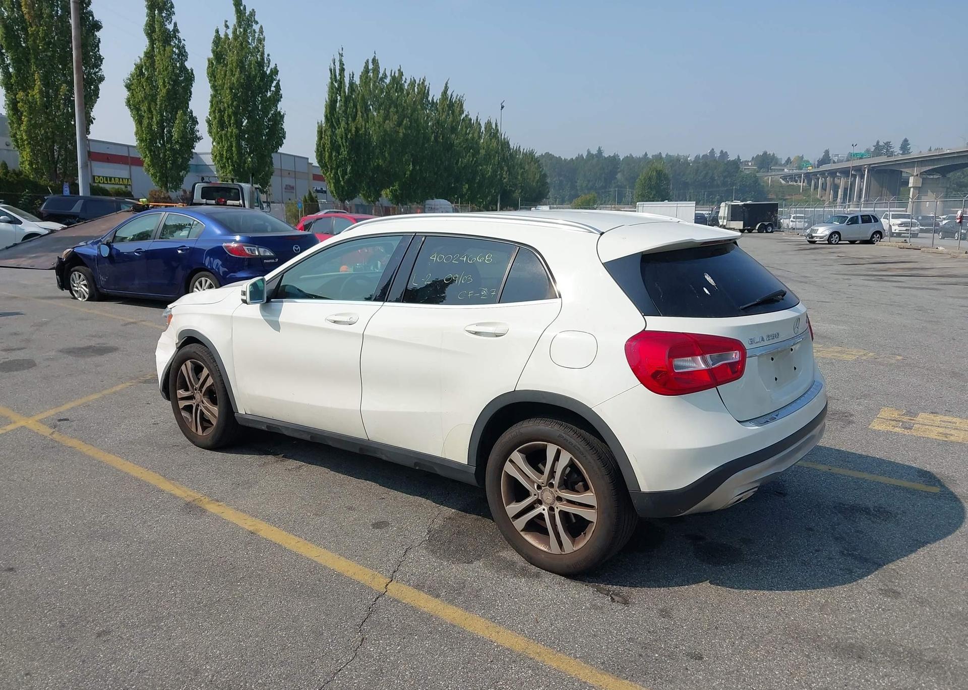2015 MERCEDES-BENZ GLA 250 4MATIC