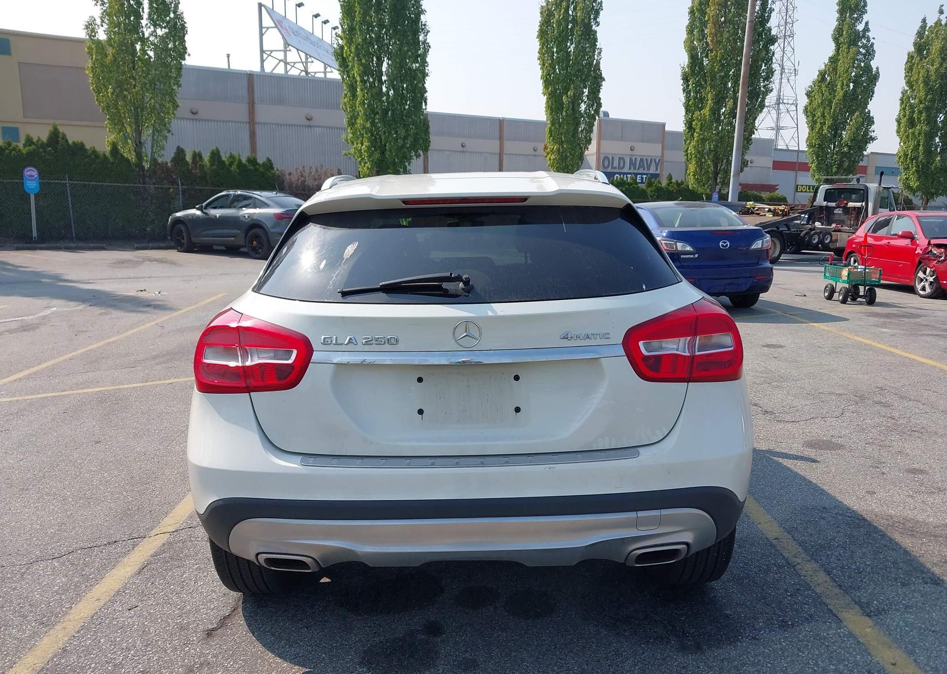 2015 MERCEDES-BENZ GLA 250 4MATIC