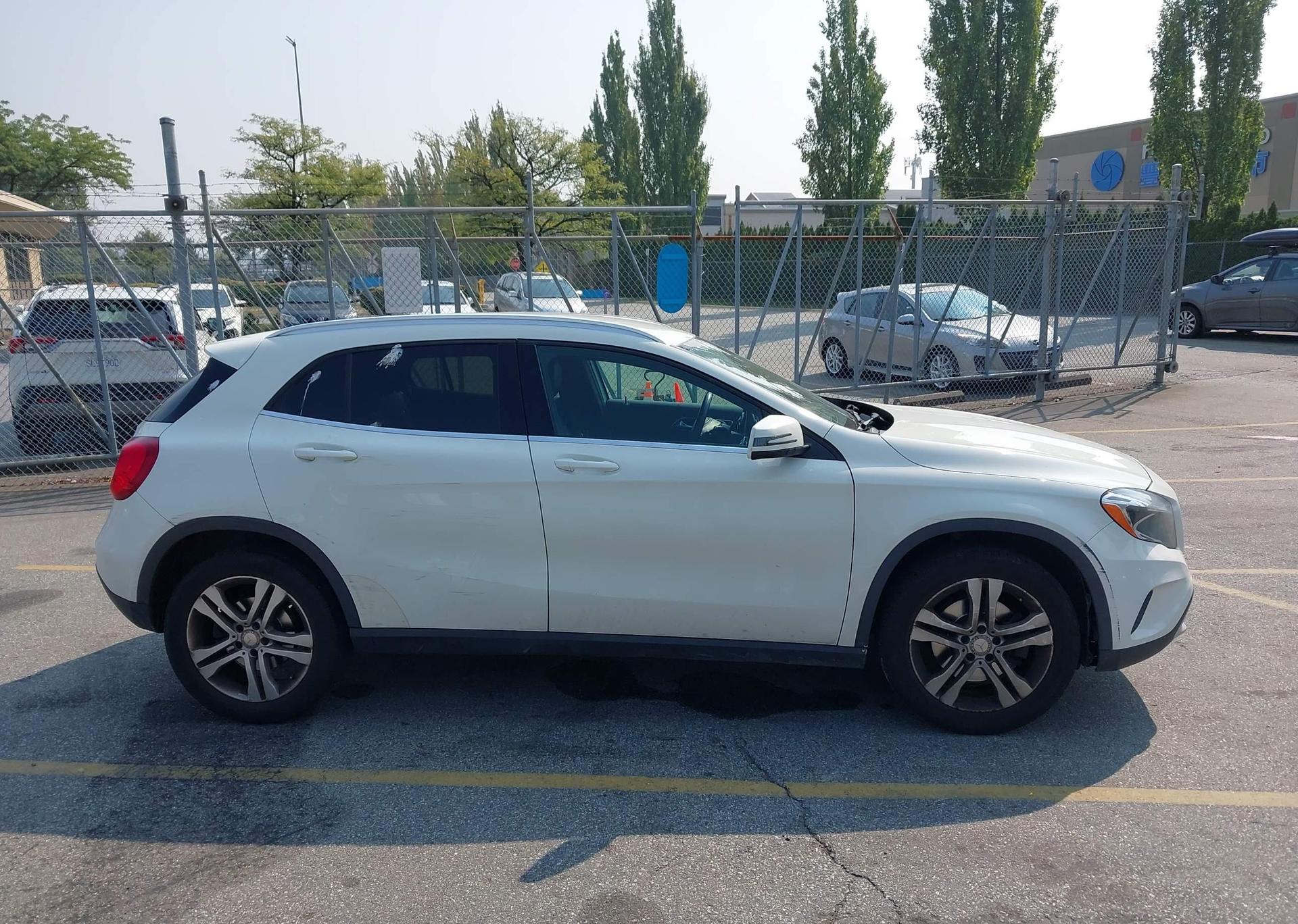 2015 MERCEDES-BENZ GLA 250 4MATIC