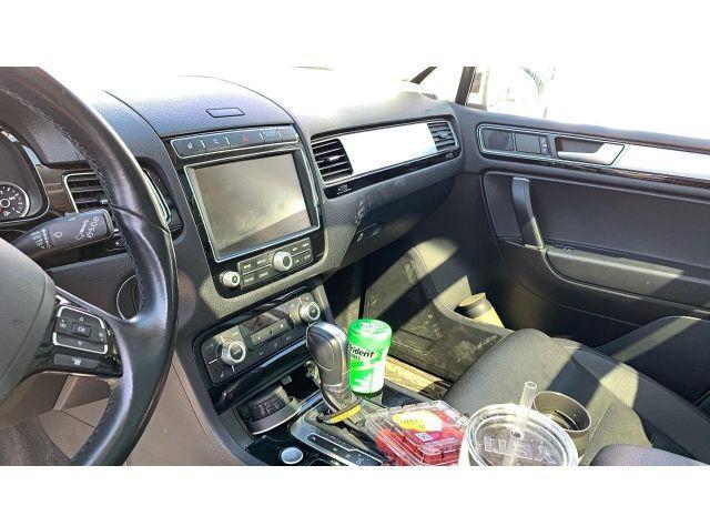 2015 VOLKSWAGEN TOUAREG V6