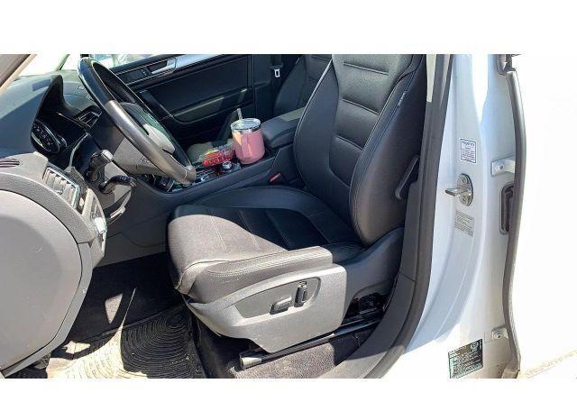 2015 VOLKSWAGEN TOUAREG V6