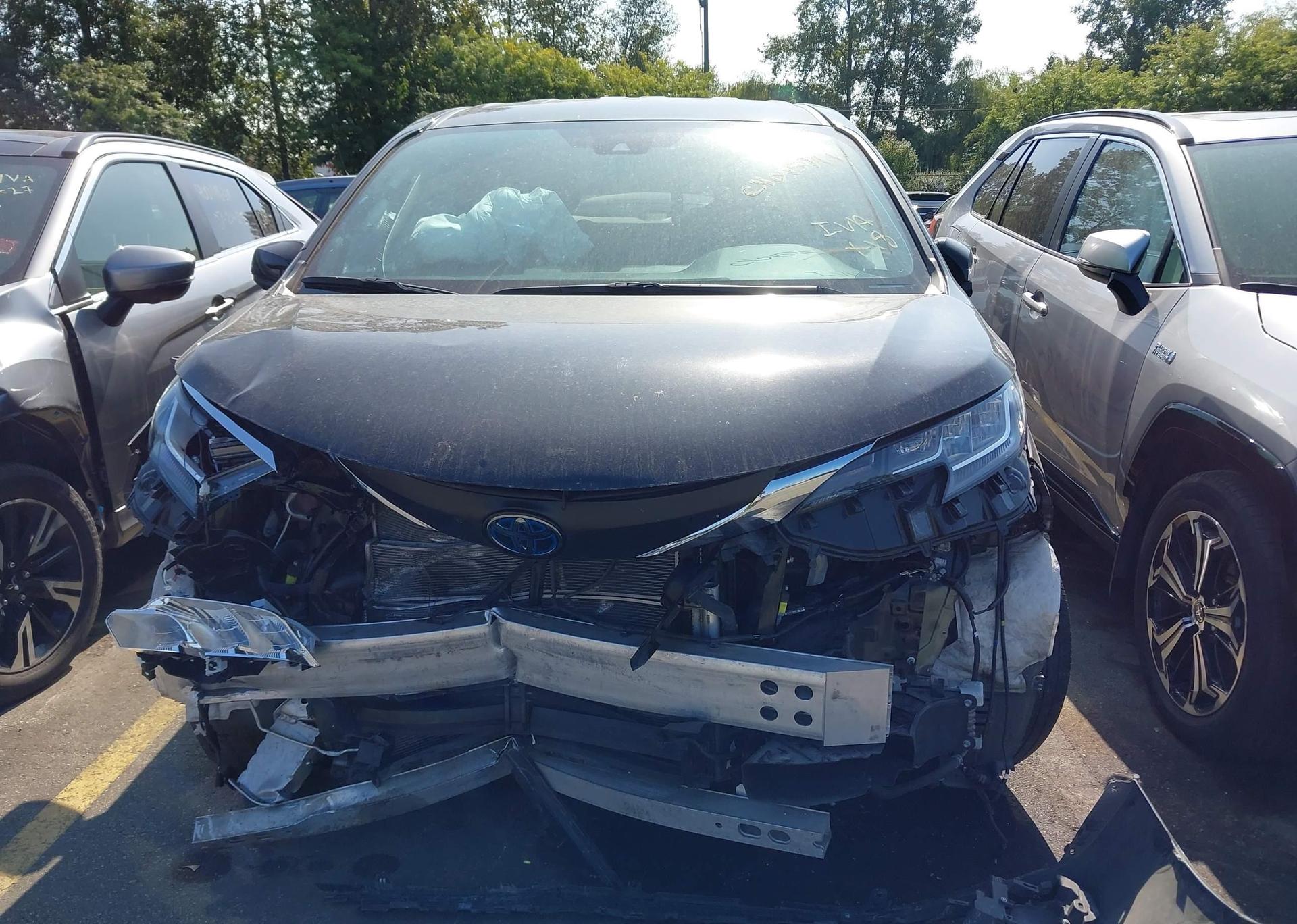 2021 TOYOTA SIENNA LE