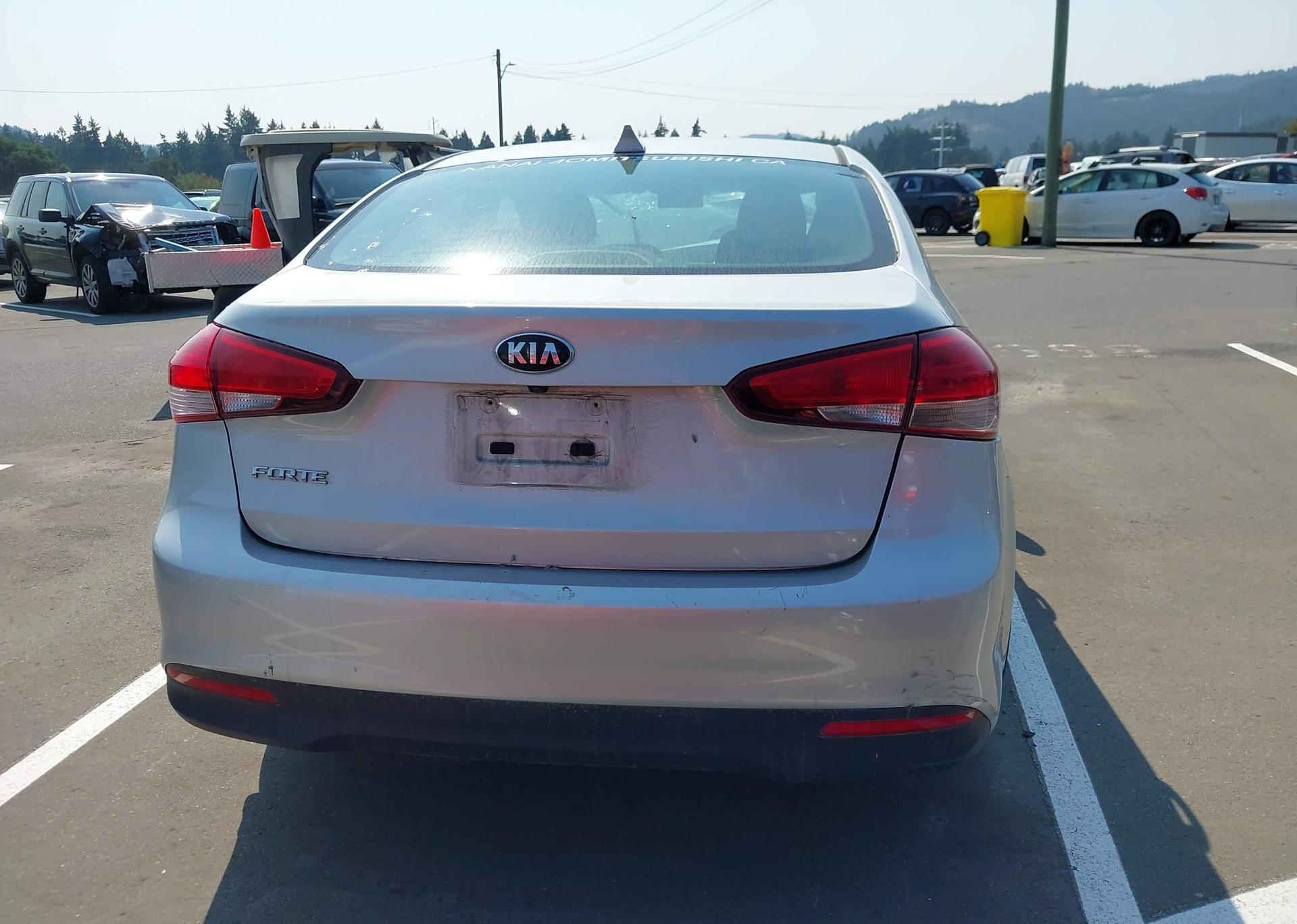 2018 KIA FORTE LX