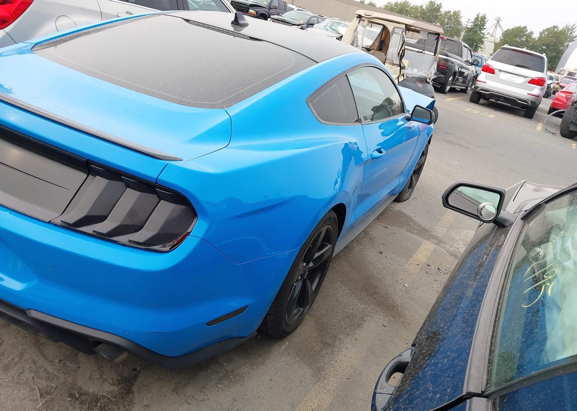 2022 FORD MUSTANG