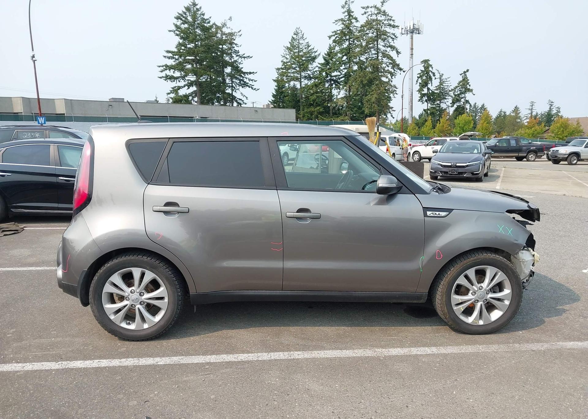 2016 KIA SOUL