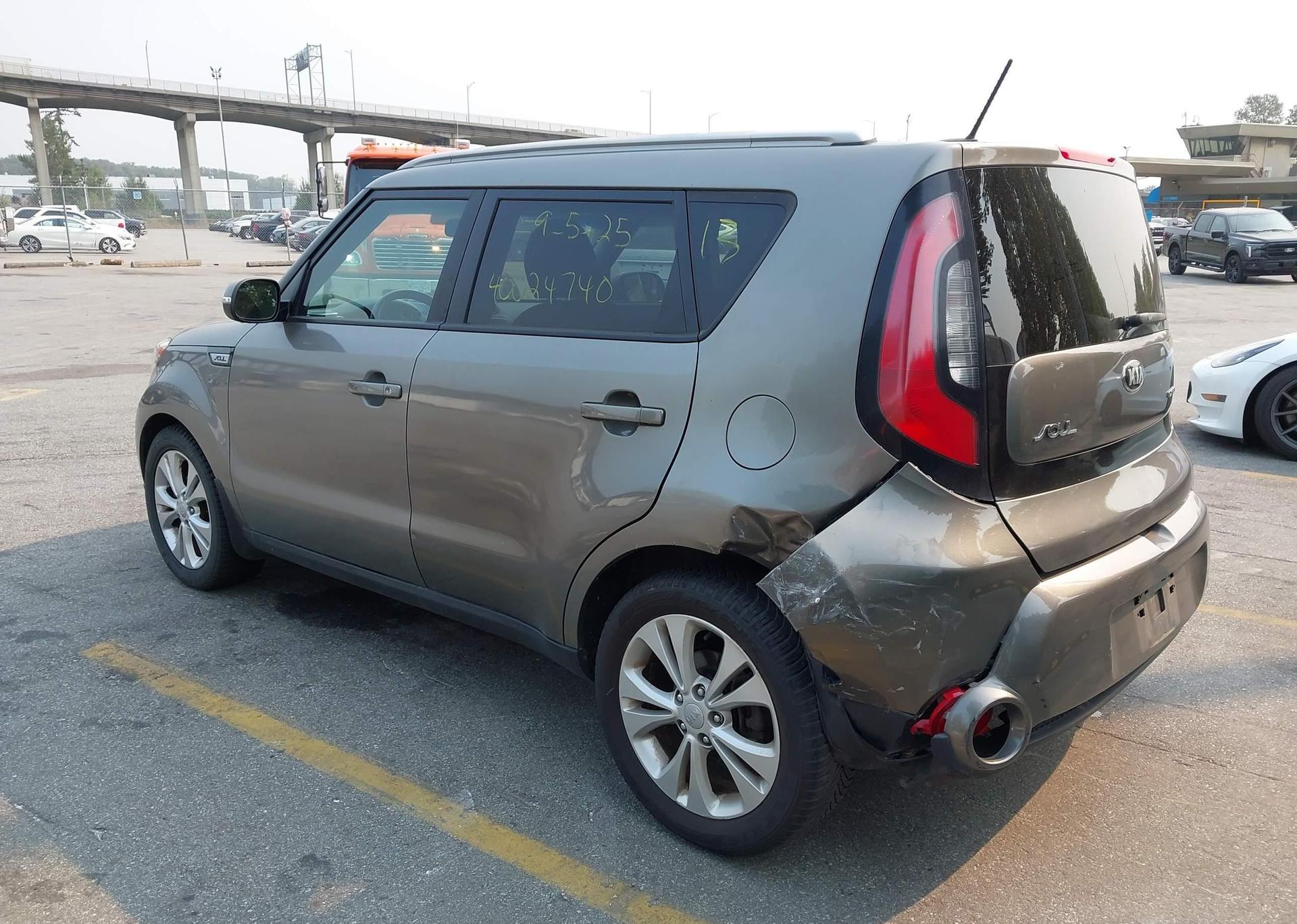 2015 KIA SOUL