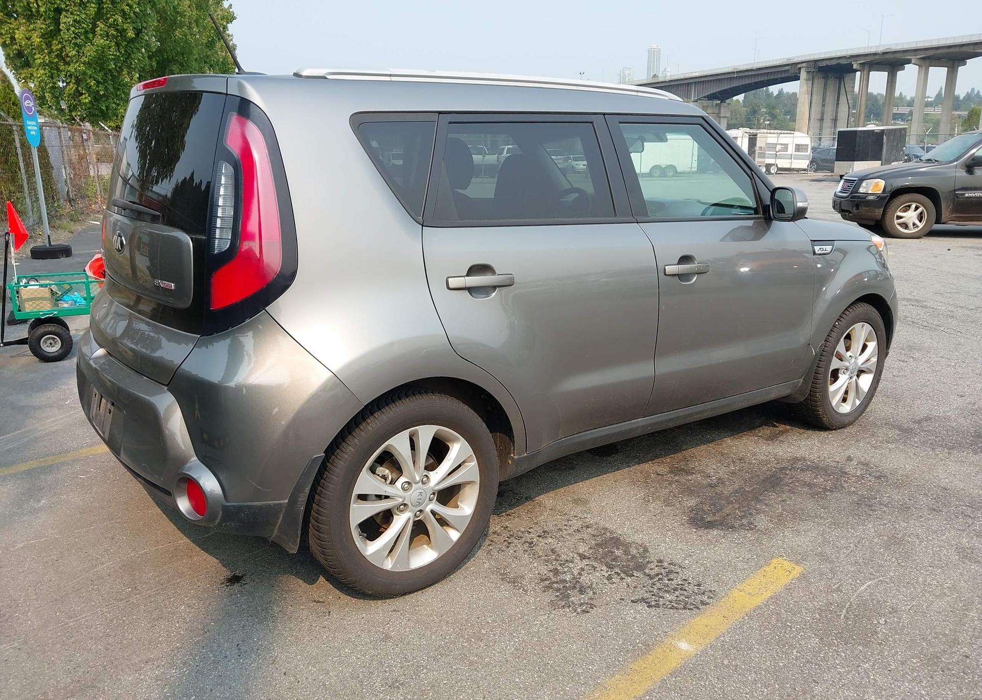 2015 KIA SOUL