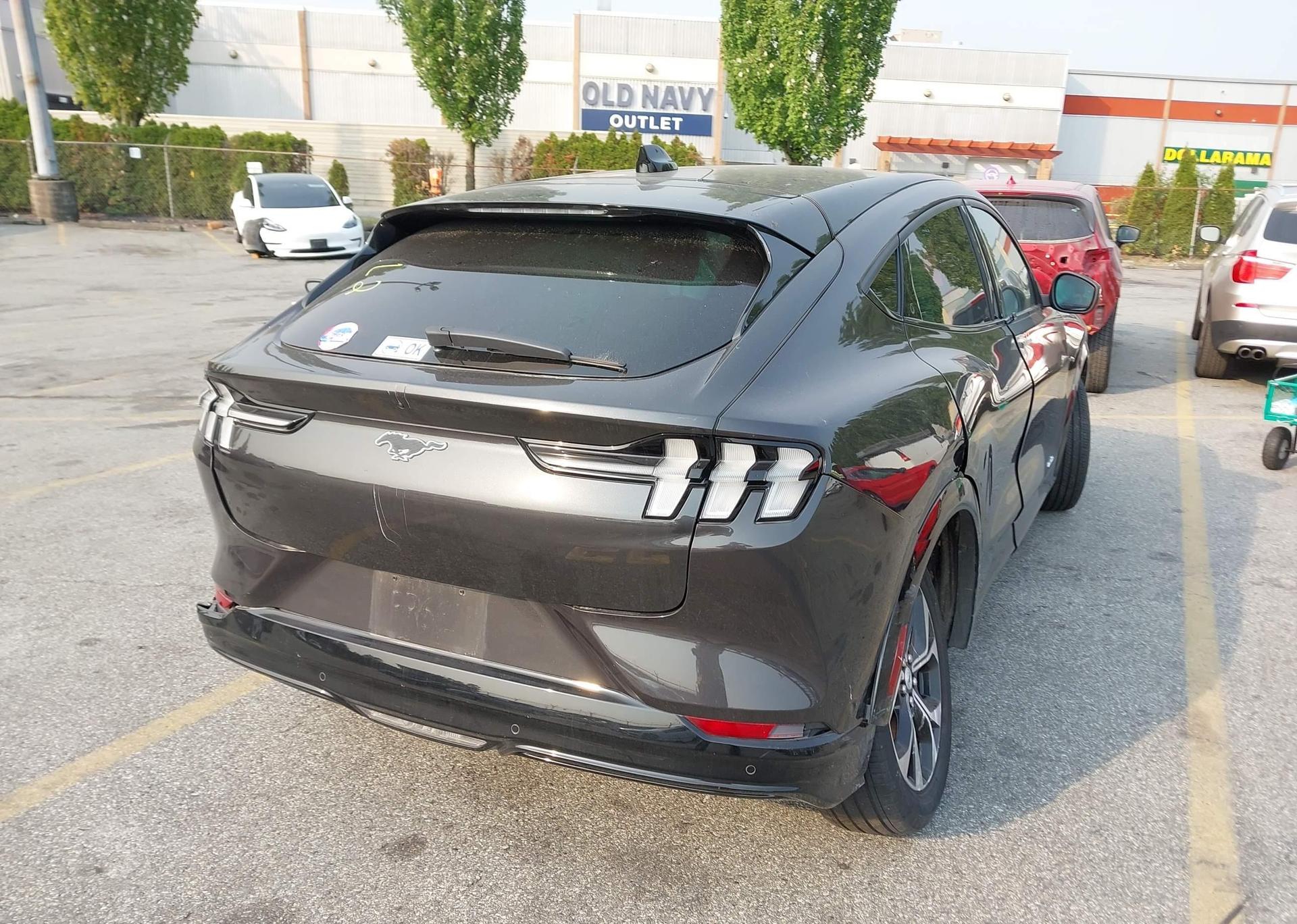 2022 FORD MUSTANG MACH-E PREMIUM