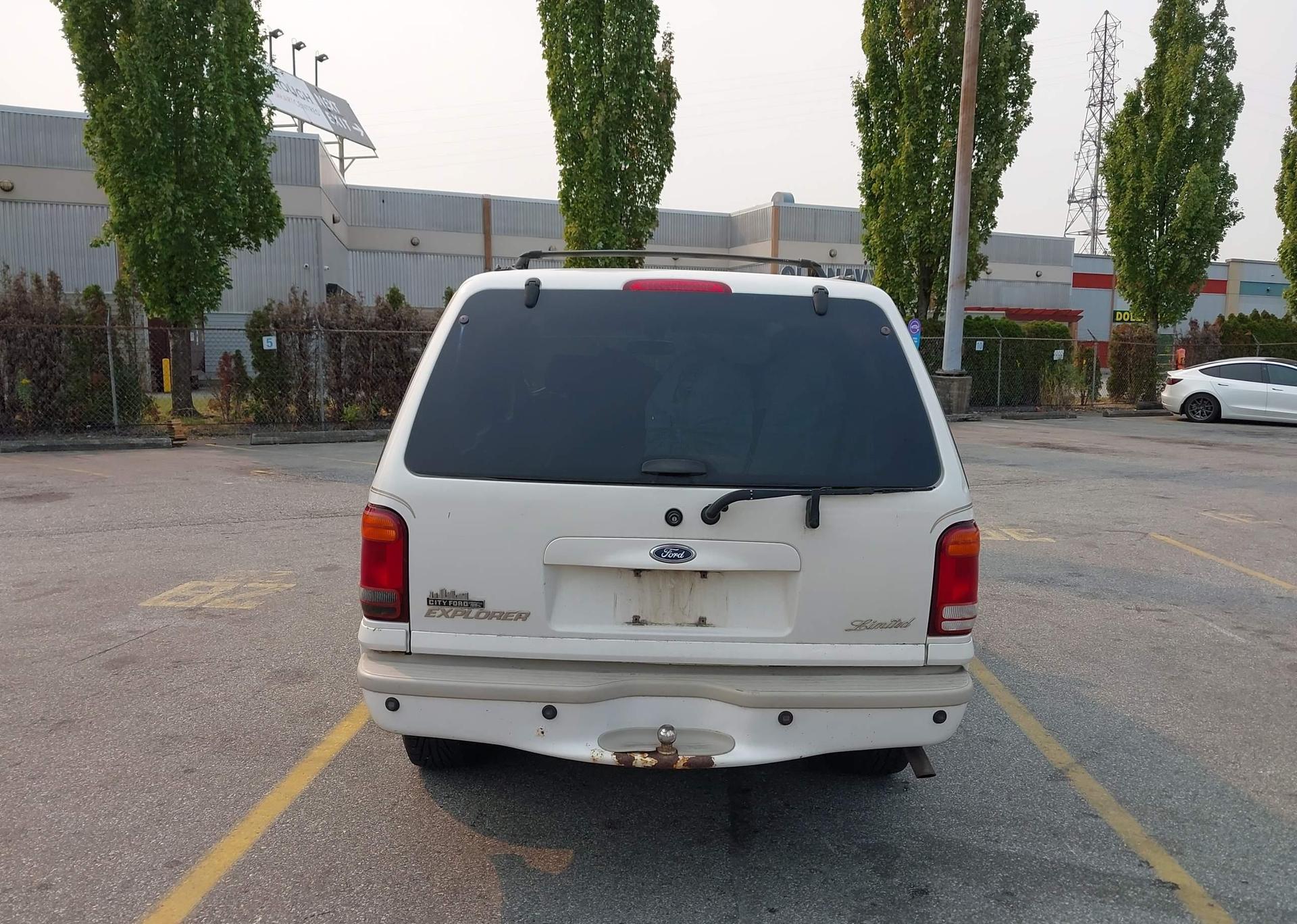 2000 FORD EXPLORER LIMITED