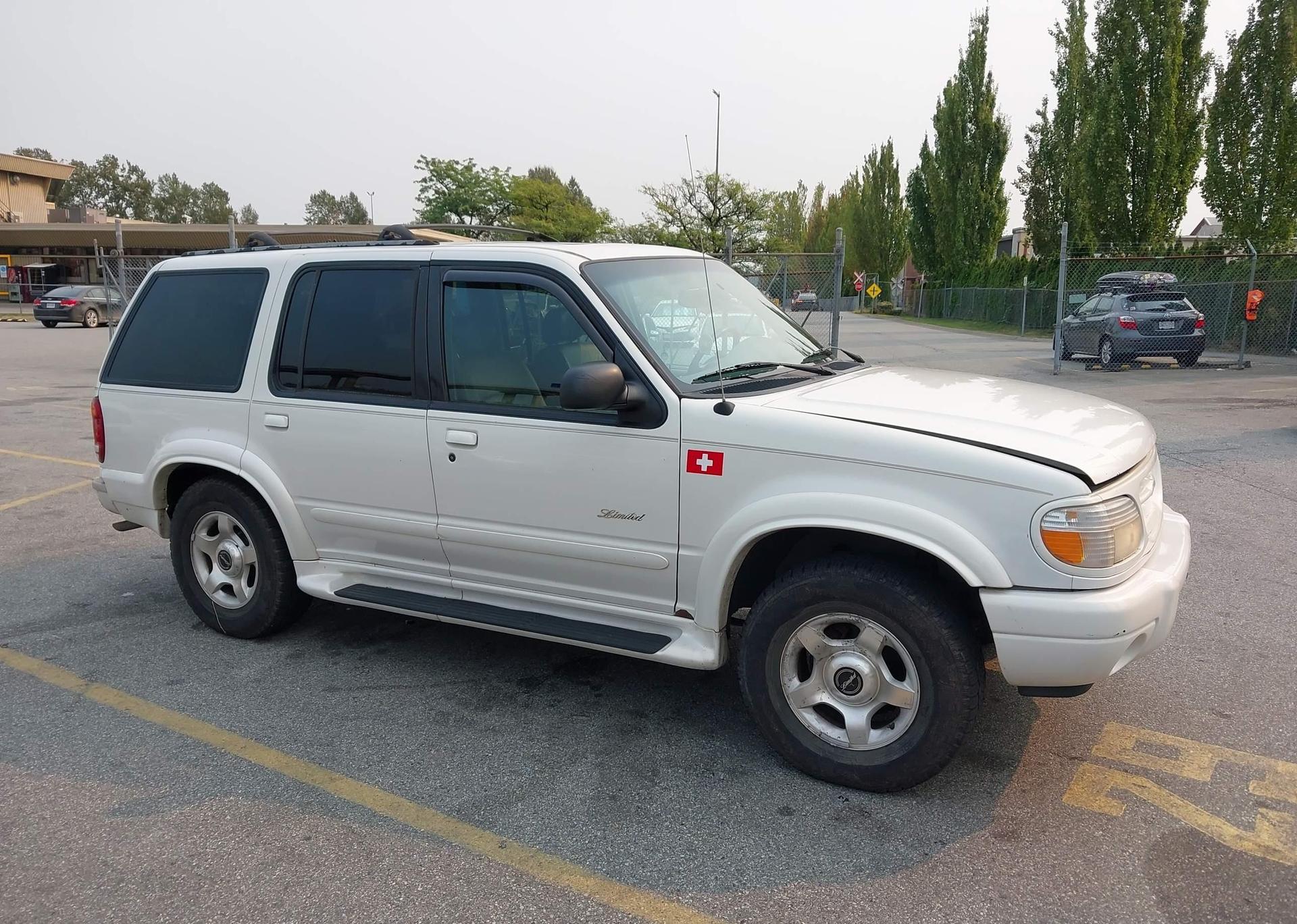 2000 FORD EXPLORER LIMITED