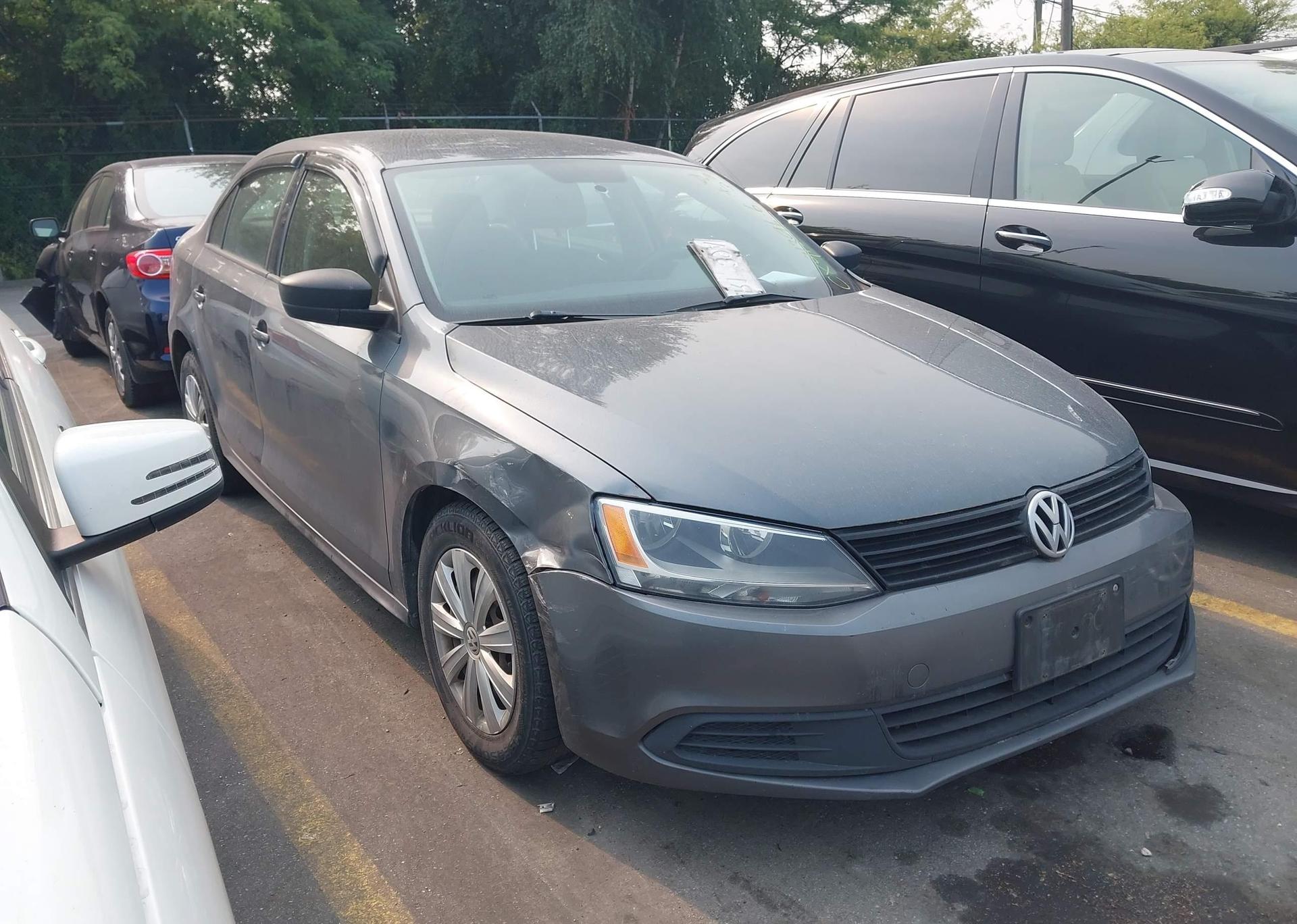 2011 VOLKSWAGEN JETTA S
