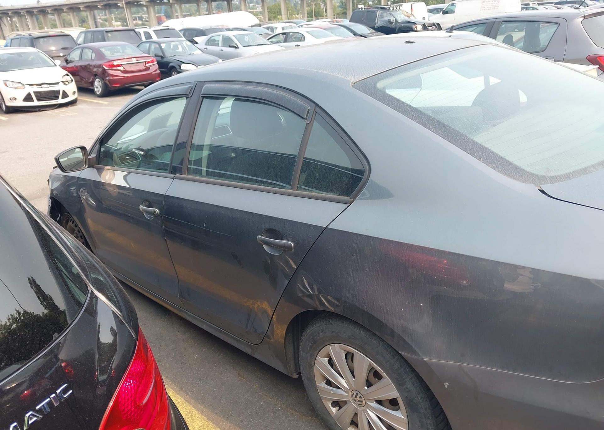 2011 VOLKSWAGEN JETTA S