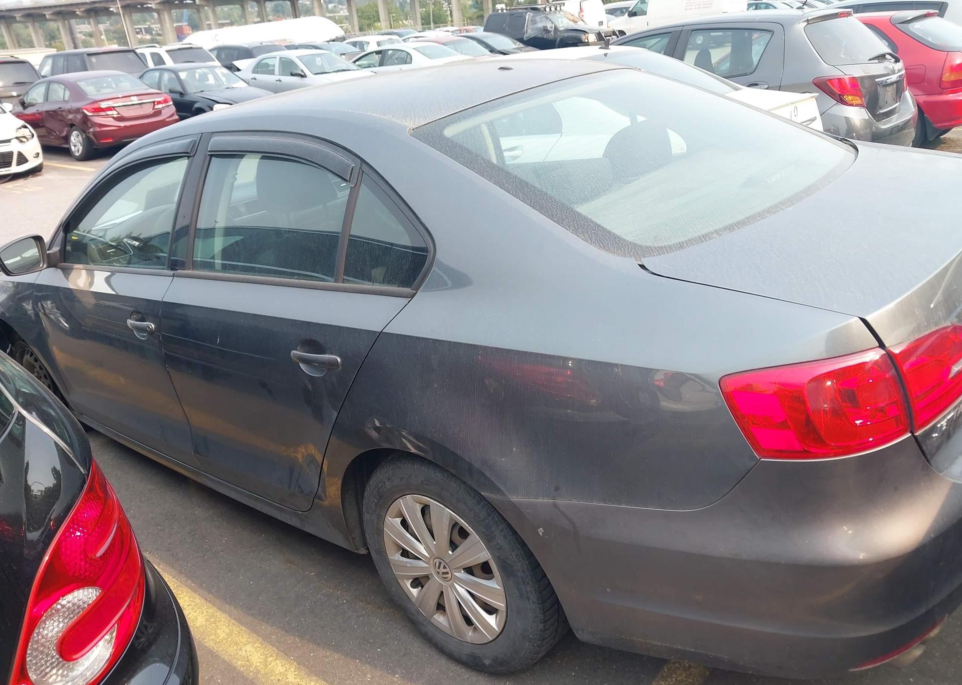 2011 VOLKSWAGEN JETTA S