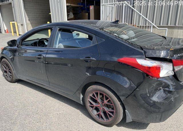 2013 HYUNDAI ELANTRA GLS