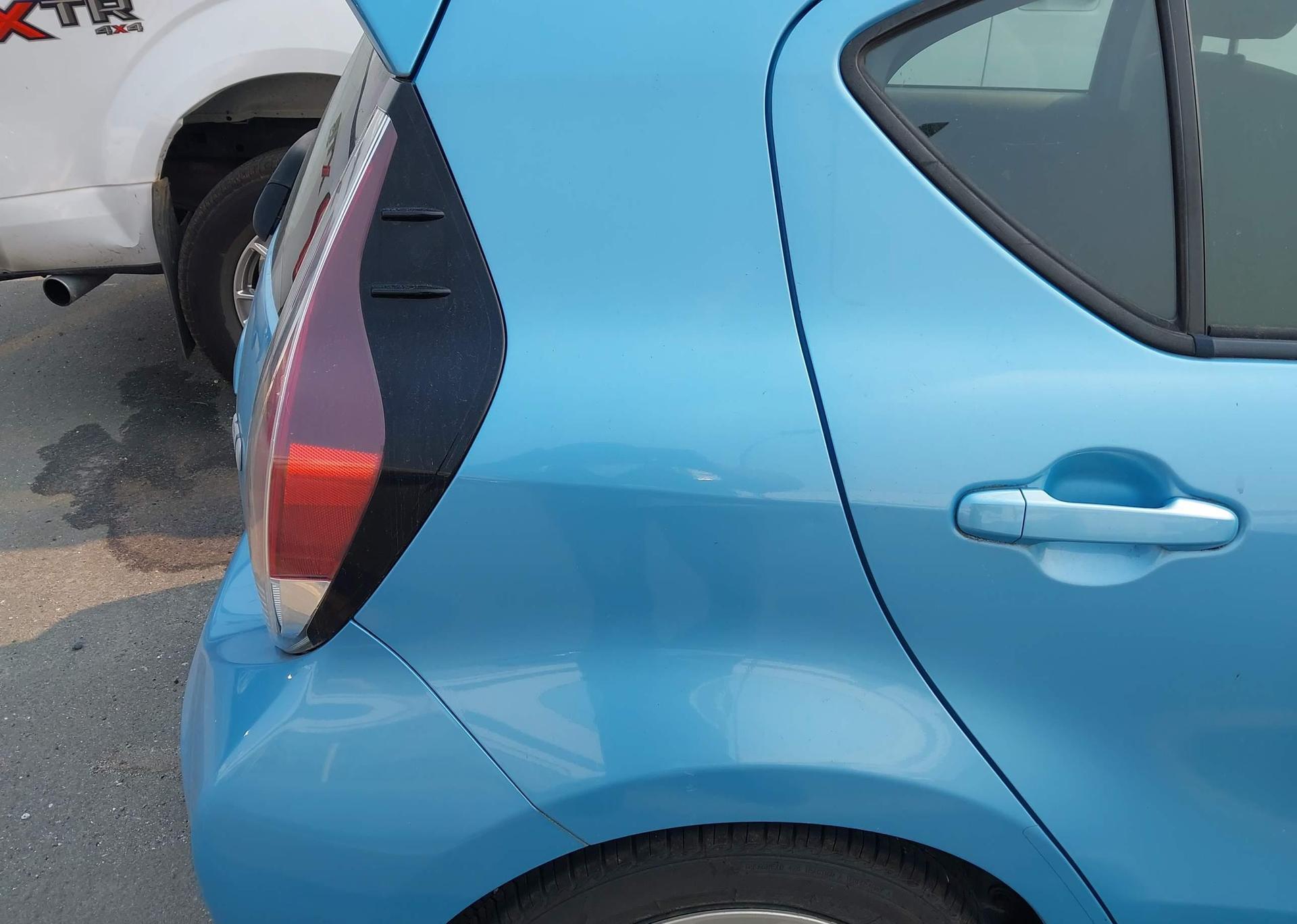 2016 TOYOTA PRIUS
