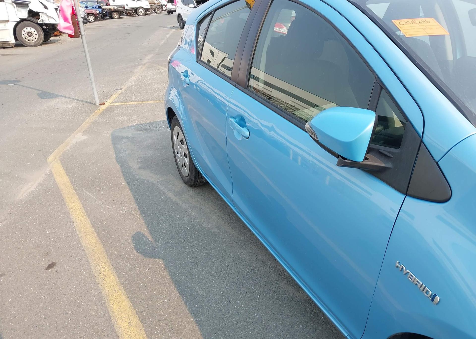 2016 TOYOTA PRIUS