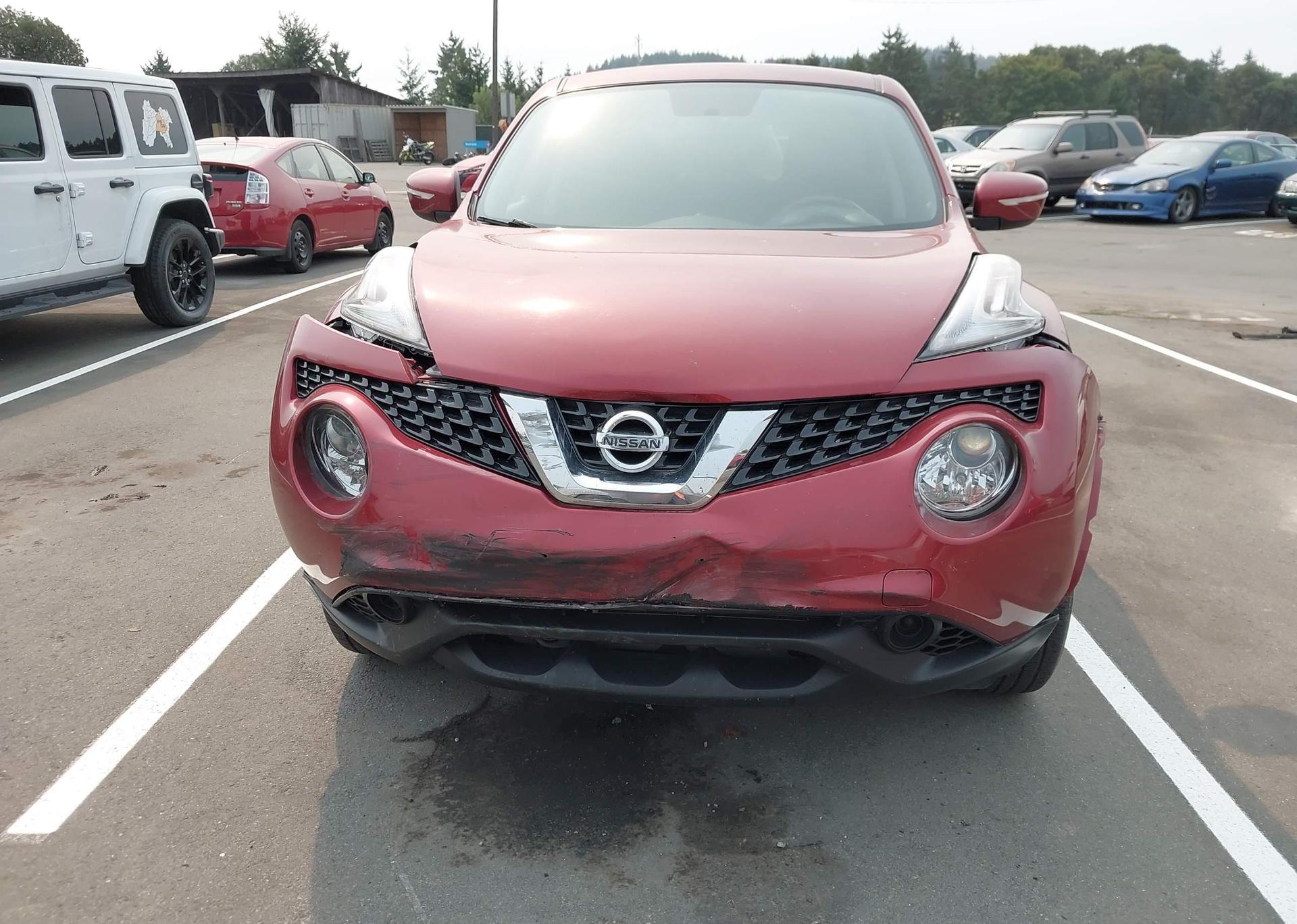 2015 NISSAN JUKE S