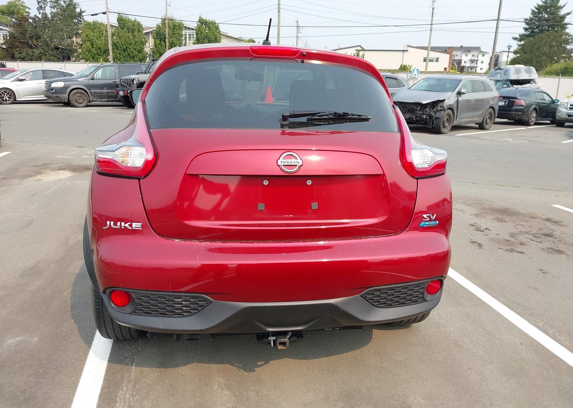 2015 NISSAN JUKE S