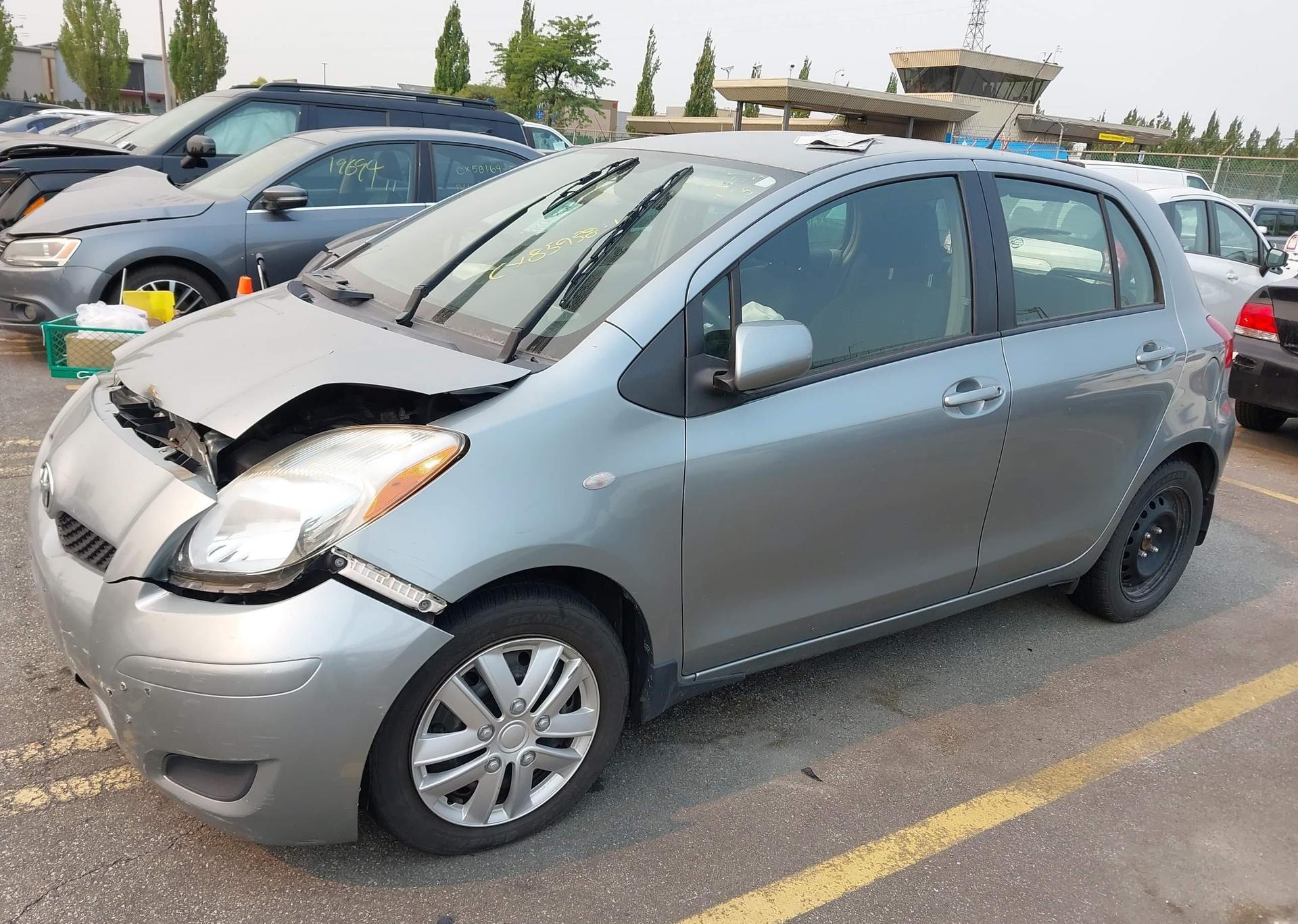 2010 TOYOTA YARIS
