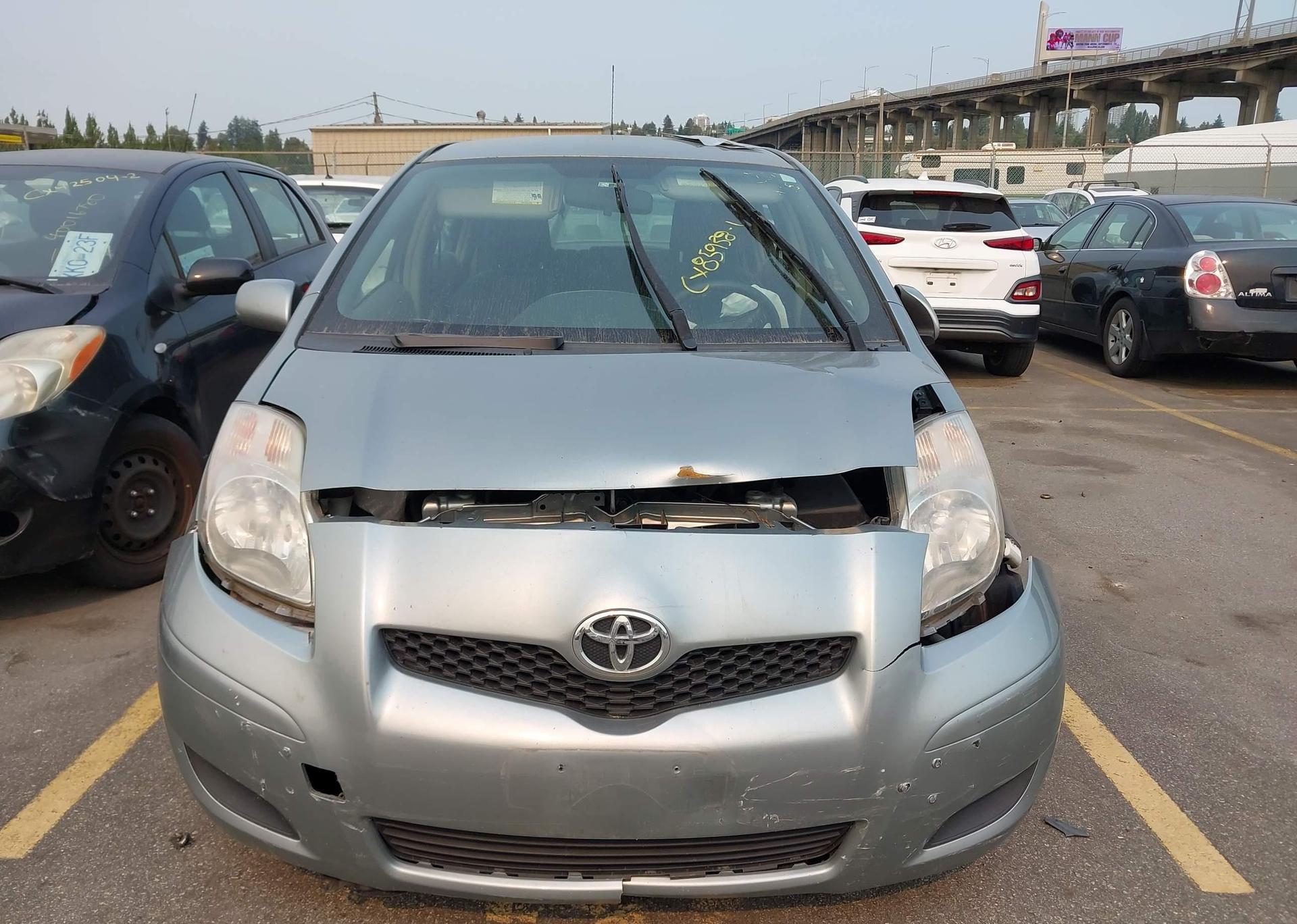 2010 TOYOTA YARIS