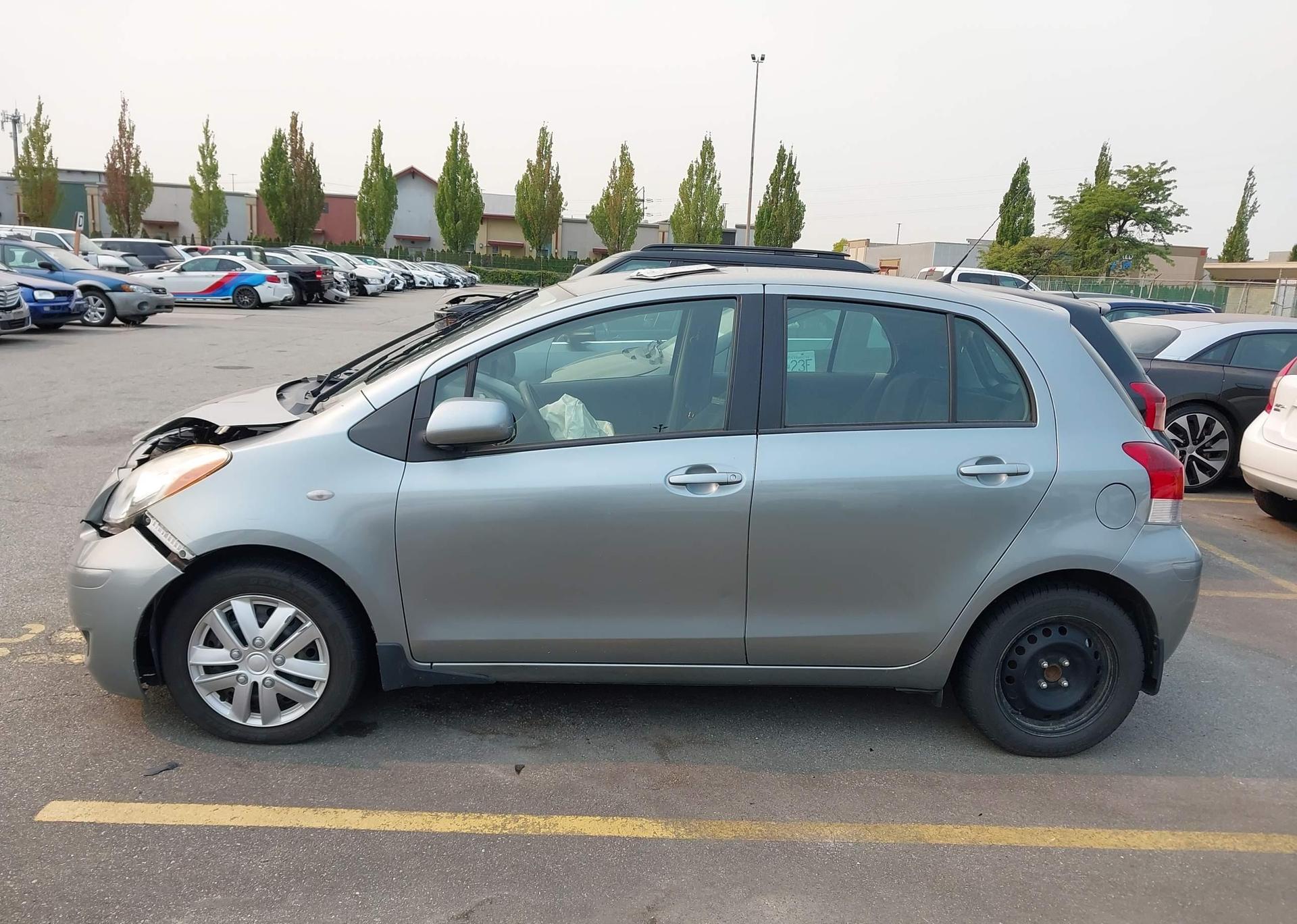 2010 TOYOTA YARIS