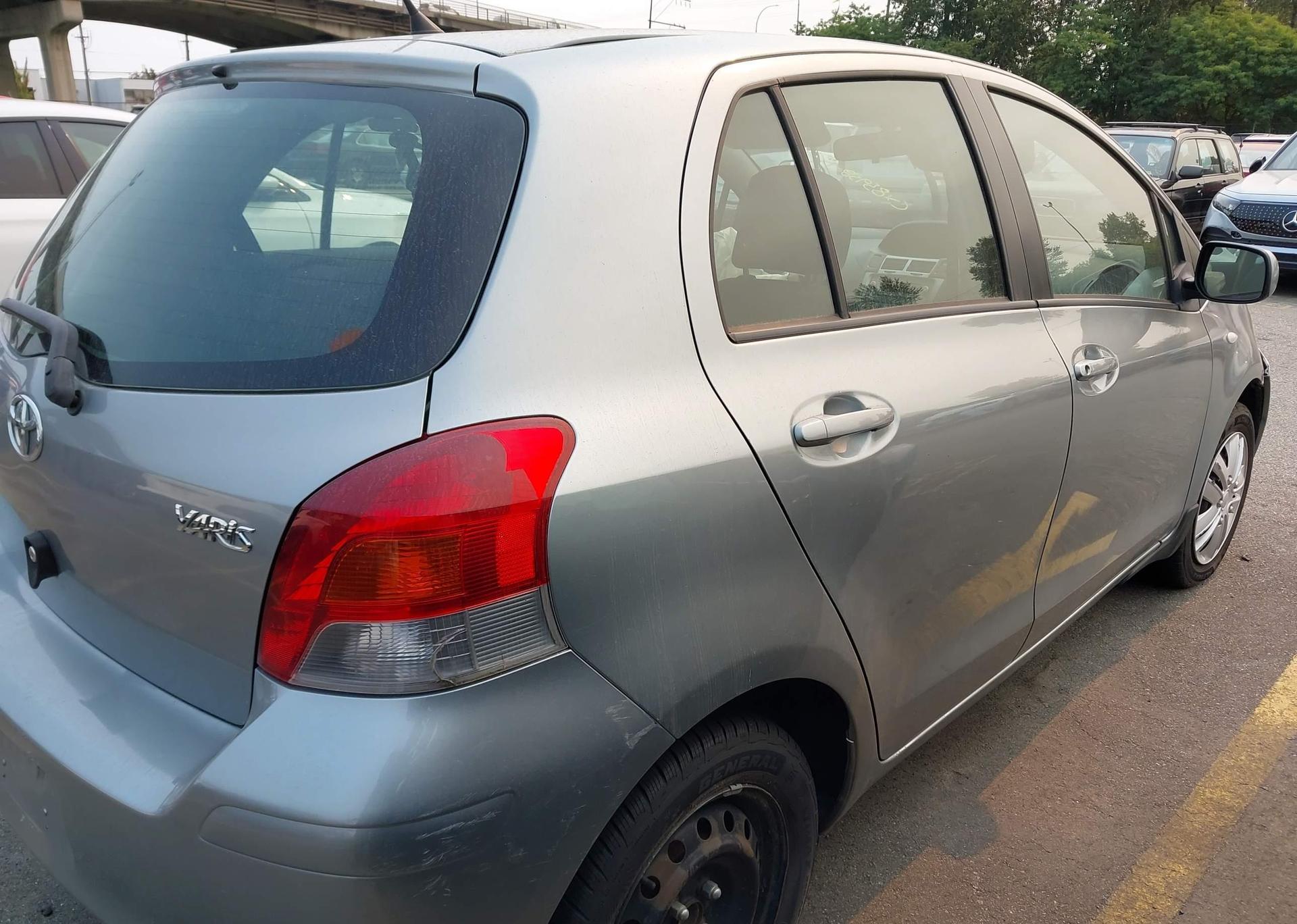 2010 TOYOTA YARIS